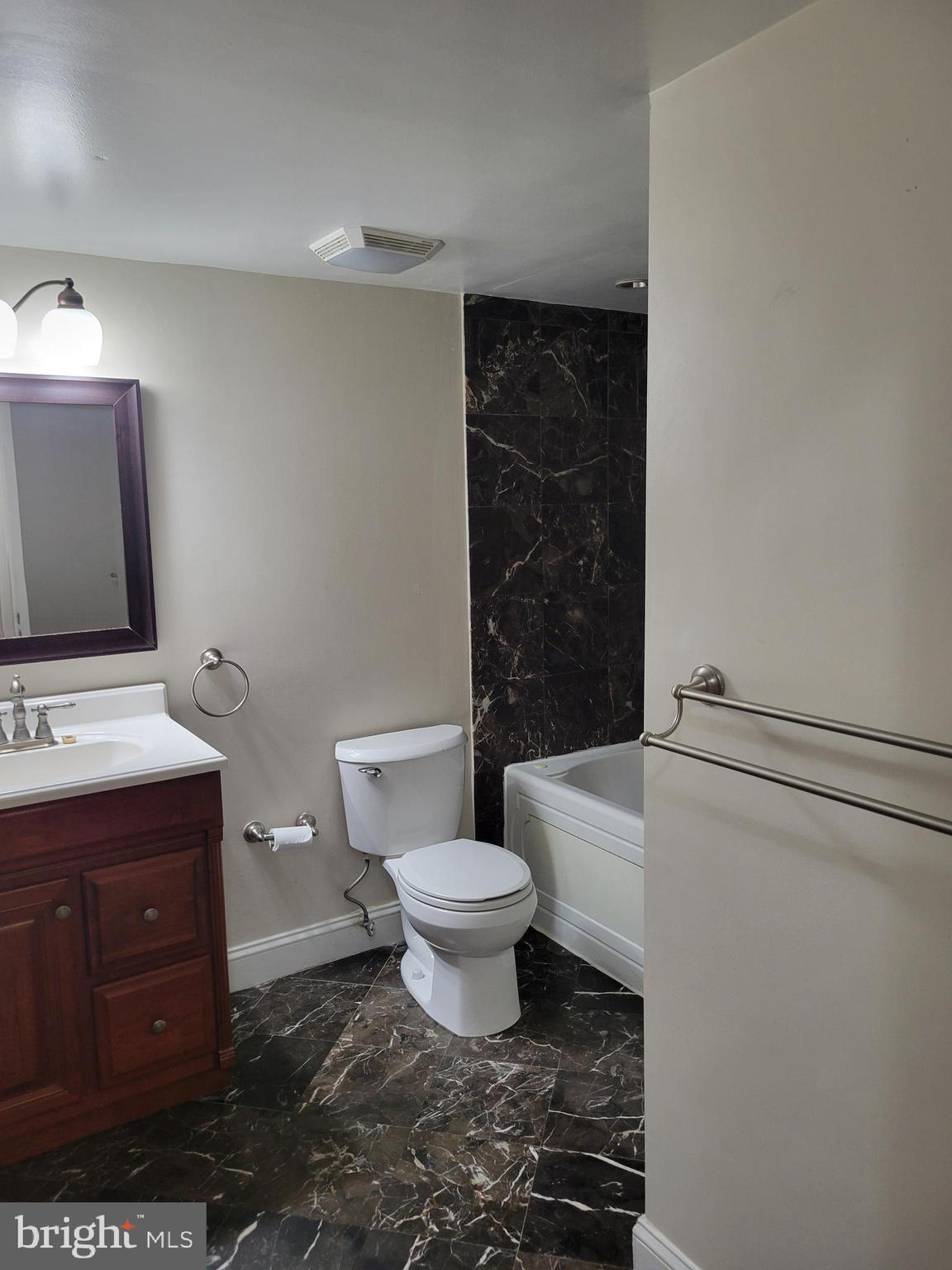 PINES CONDOMINIUM - Residential