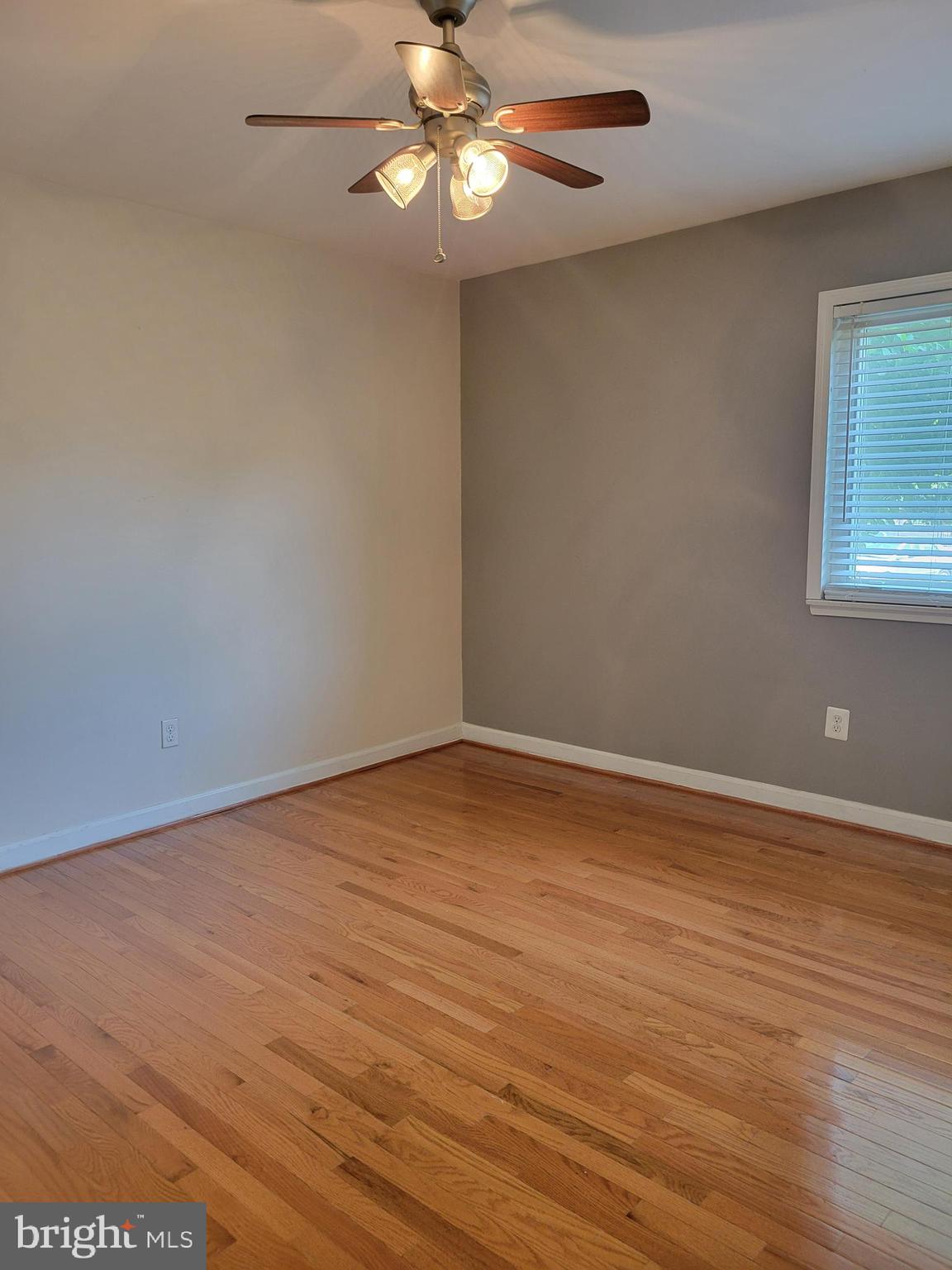PINES CONDOMINIUM - Residential