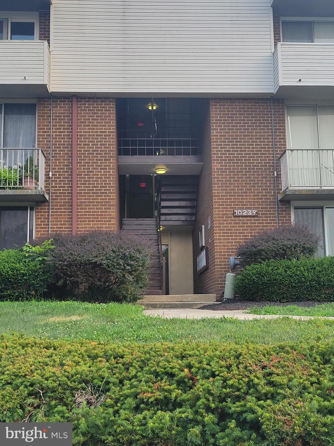 PINES CONDOMINIUM - Residential