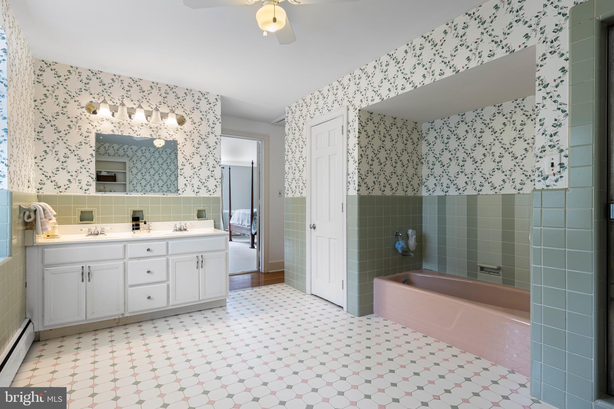 SOUTH WAYNE - Residential