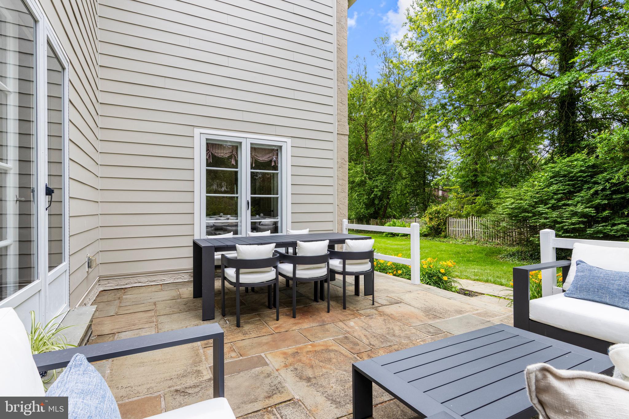 SOUTH WAYNE - Residential