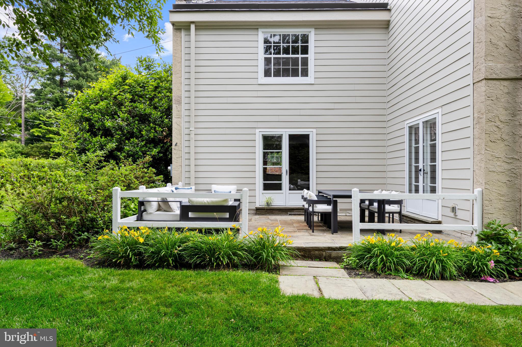 SOUTH WAYNE - Residential