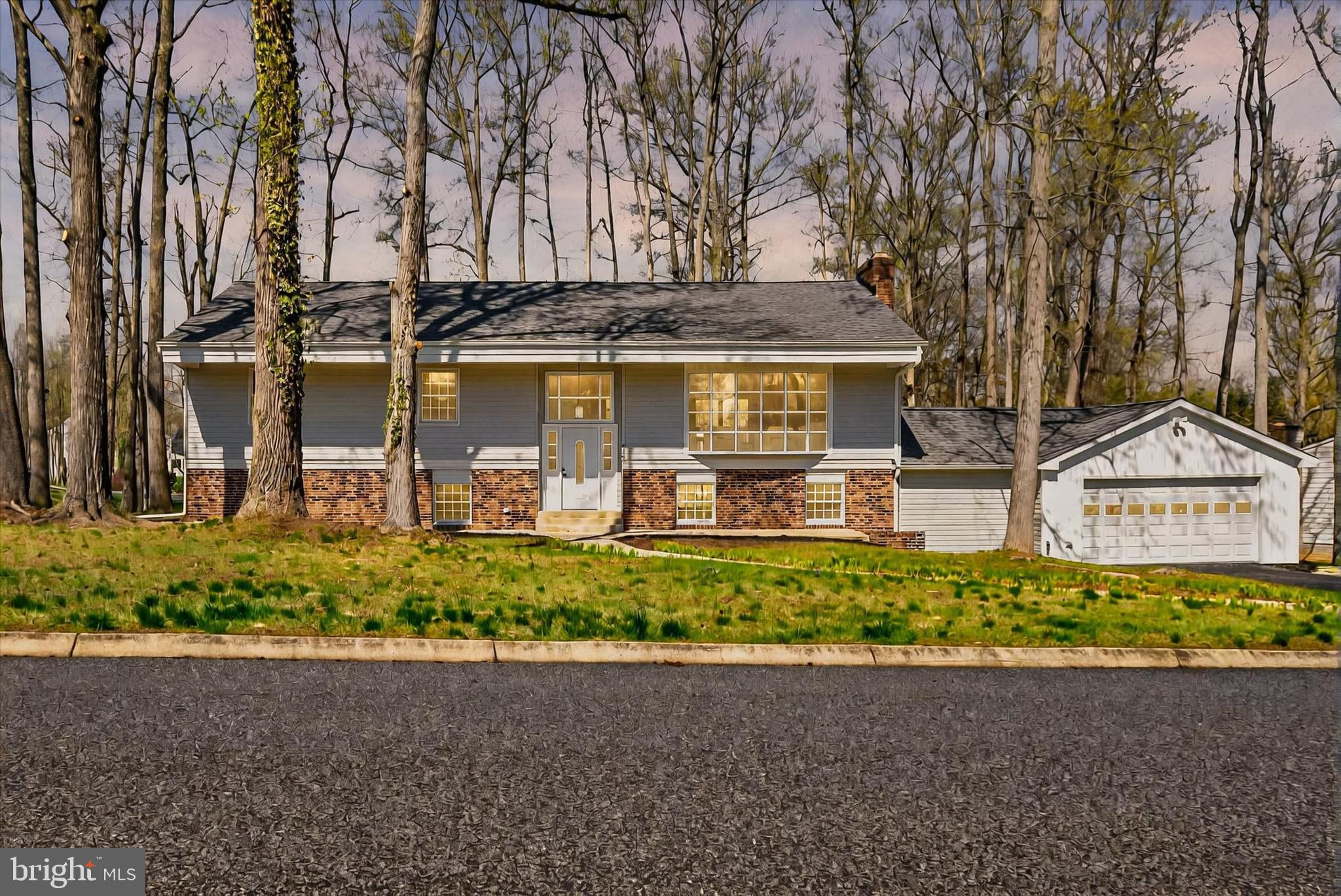🏡 **Stunning Fully Renovated Home – Spacious & Move-In Ready!**

Welcome to this beautifully updated 5-bedroom, 3- full bathroom home offering 3,180 sq ft of modern living space in a quiet and established neighborhood. Sitting on a generous 0.4-acre lot, this home is ideal for those seeking space, convenience, and comfort.

Step inside to a bright and open floor plan, perfect for everyday living and entertaining. The expansive kitchen features brand-new appliances, sleek finishes, and flows seamlessly into the living and dining areas. The primary suite is a true retreat with an en suite bathroom designed for relaxation.

This home also includes an extra room perfect for storage, hobbies, or a home office. Enjoy peace of mind with major updates already done for you — including a new roof, new AC unit, and a new water heater. The oversized garage with an automatic opener provides ample space, plus a driveway that fits up to 4 vehicles.

Located just minutes from shopping centers, major highways, and medical facilities, this home offers both convenience and comfort in a prime location.

Don’t miss the chance to own this turn-key property with space to grow and room to enjoy.

📞 Schedule your private tour today!