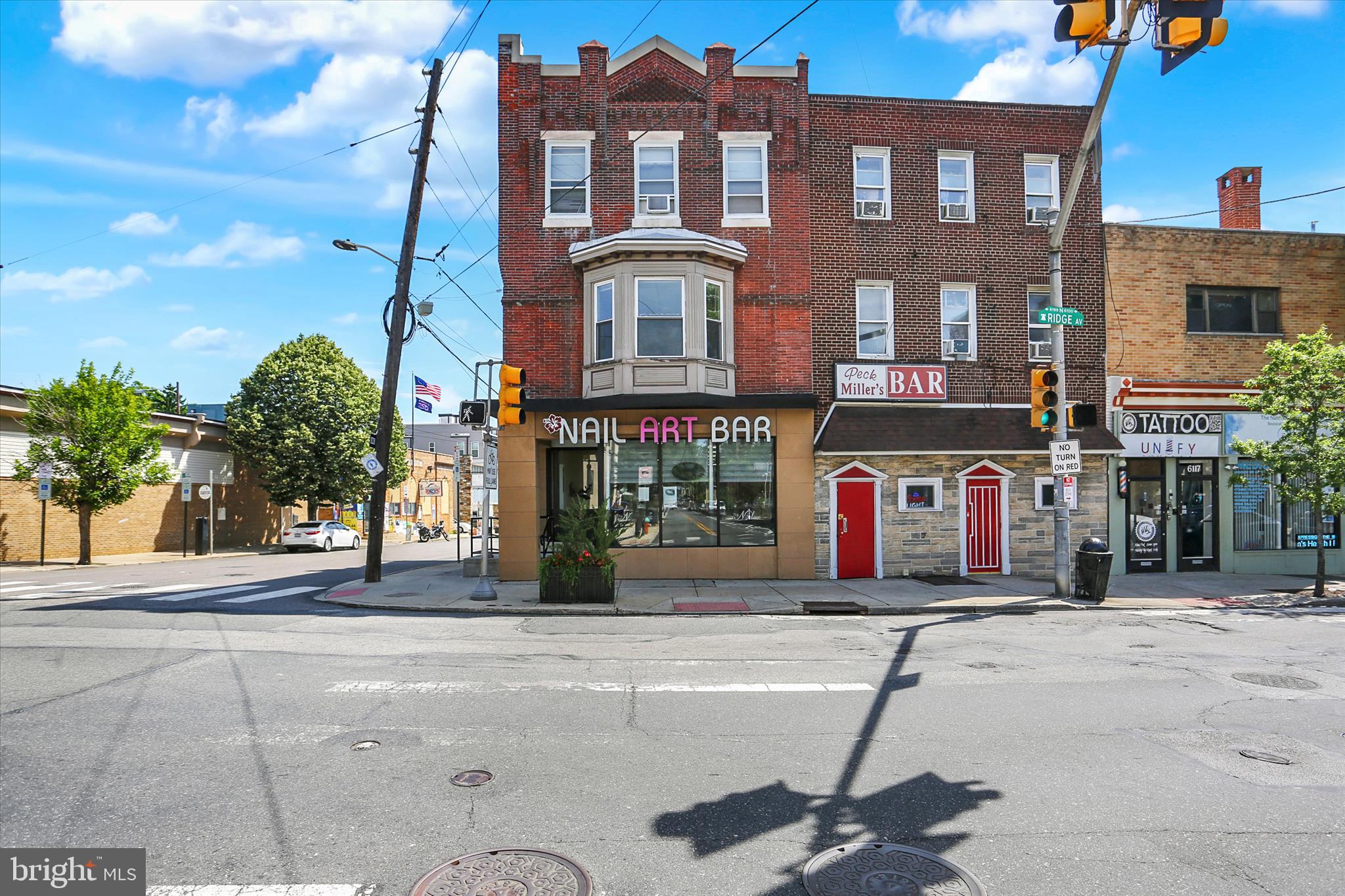 ROXBOROUGH - Commercial Sale