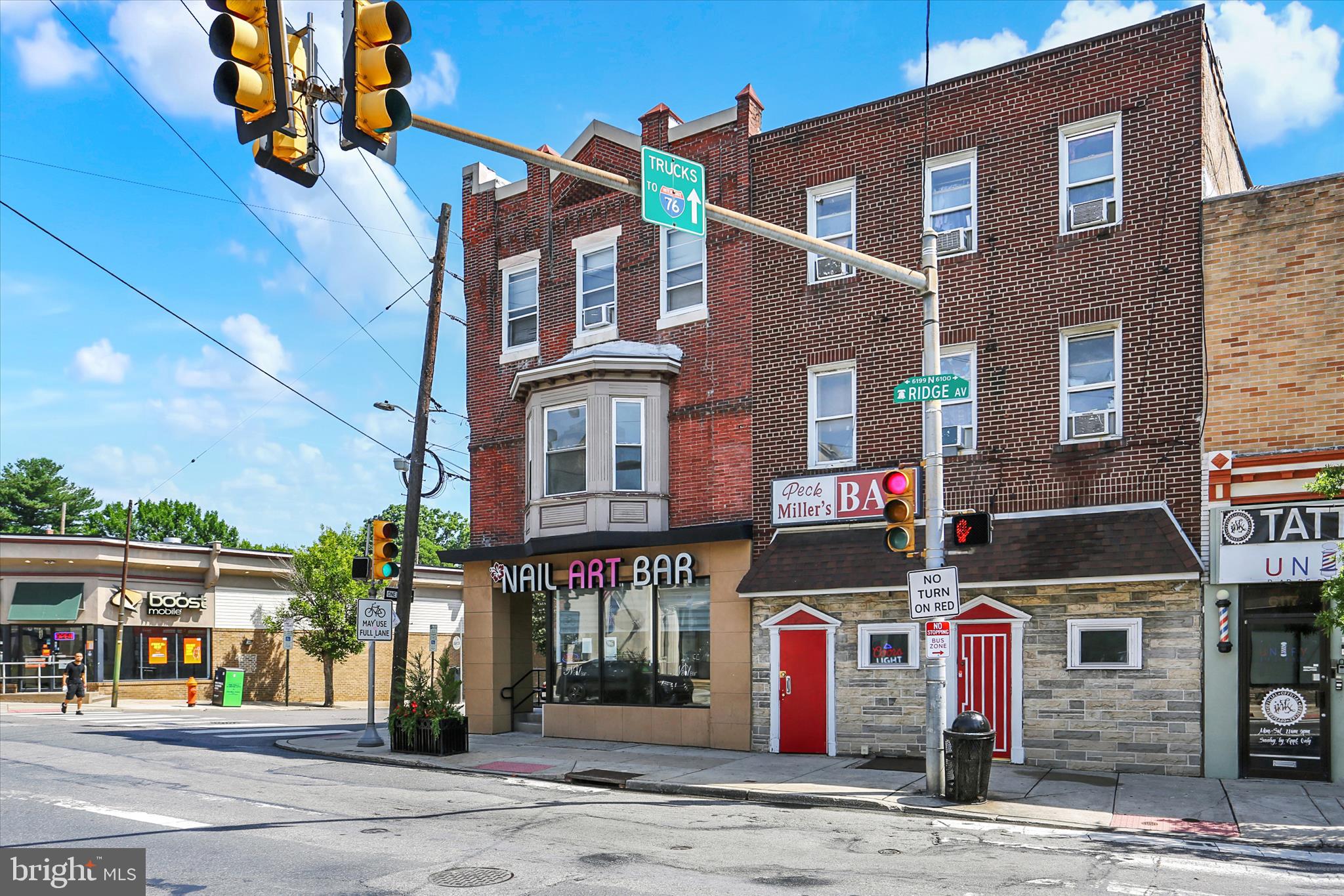 ROXBOROUGH - Commercial Sale