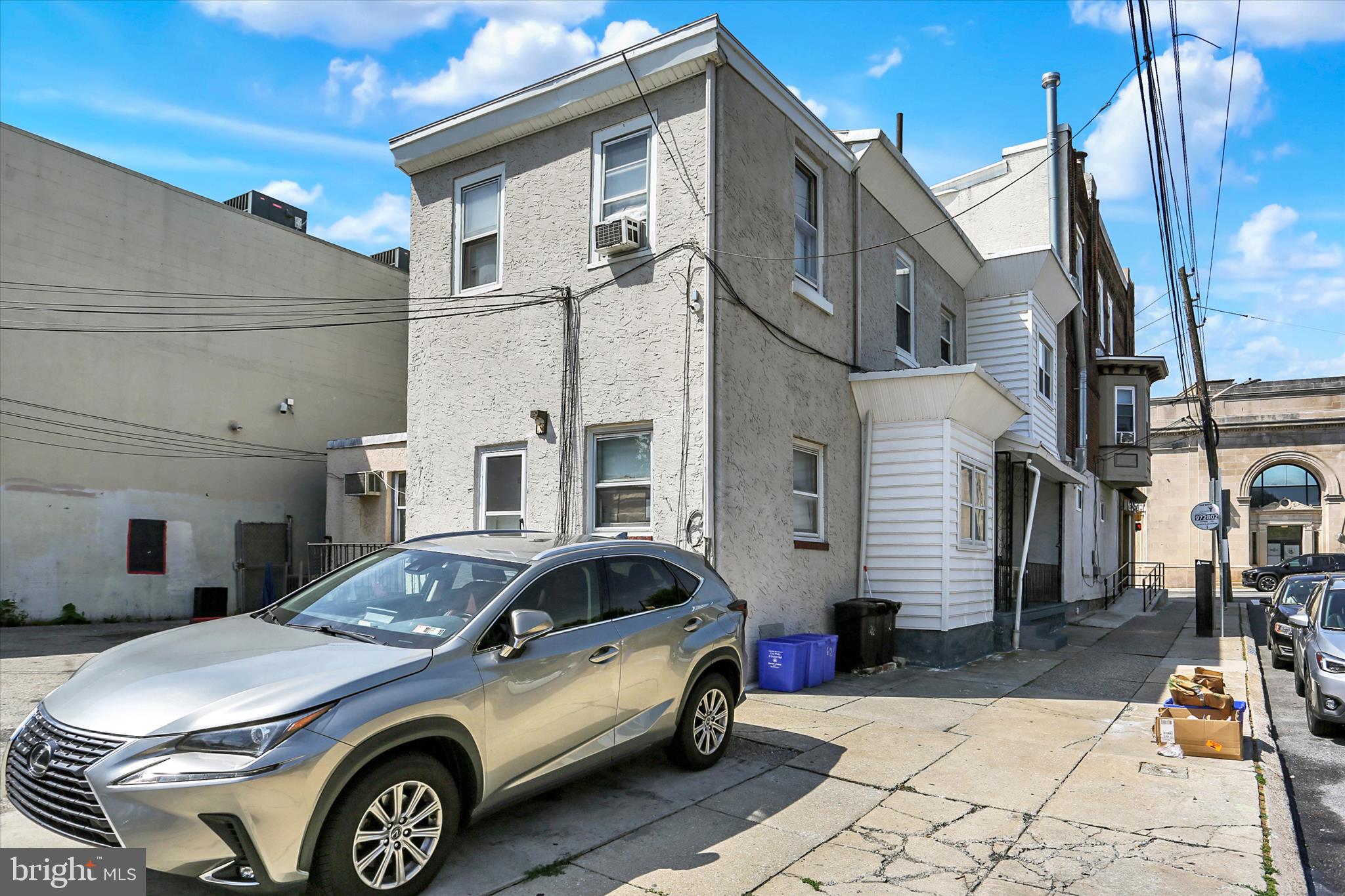 ROXBOROUGH - Commercial Sale