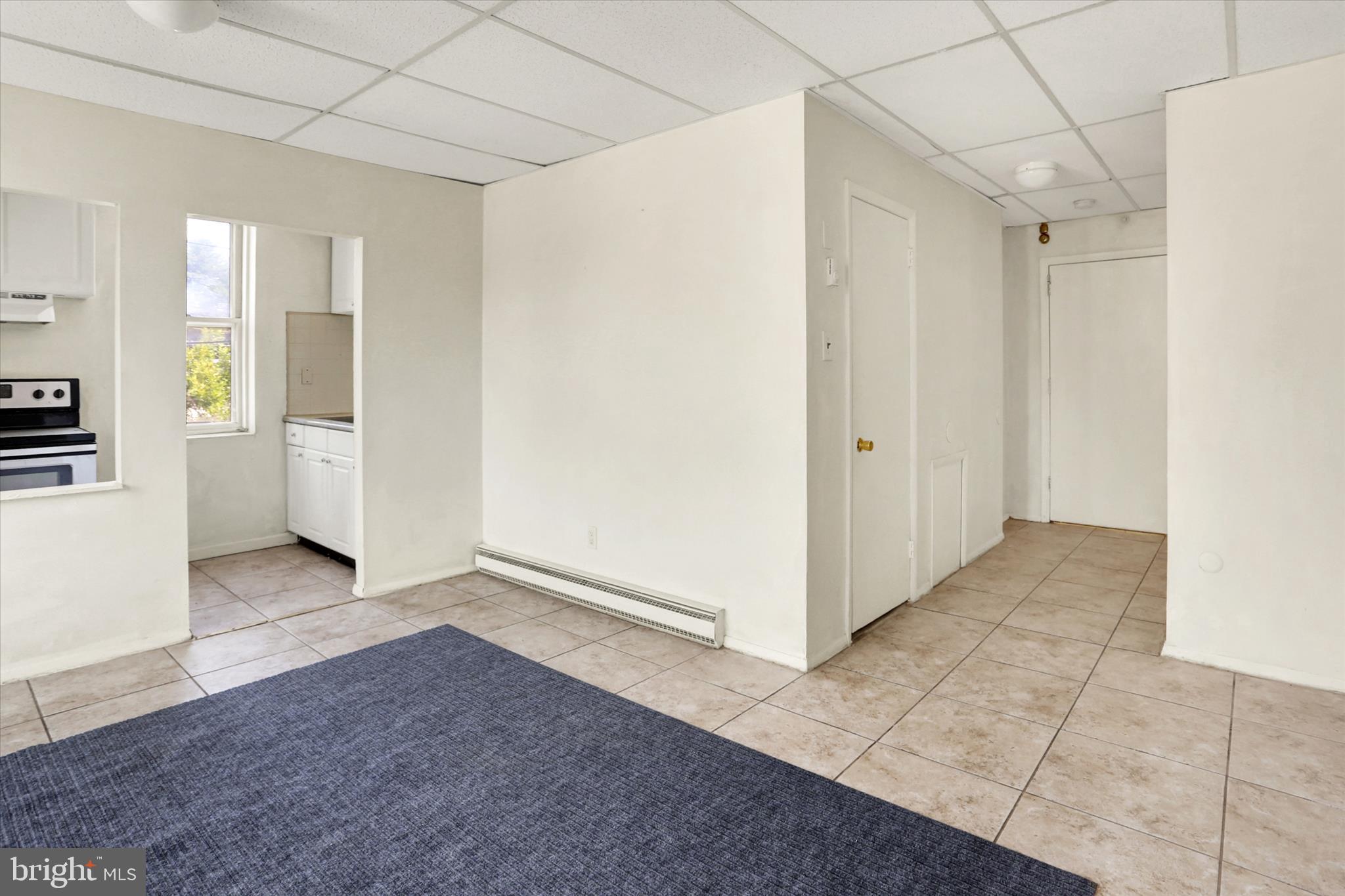 ROXBOROUGH - Commercial Sale