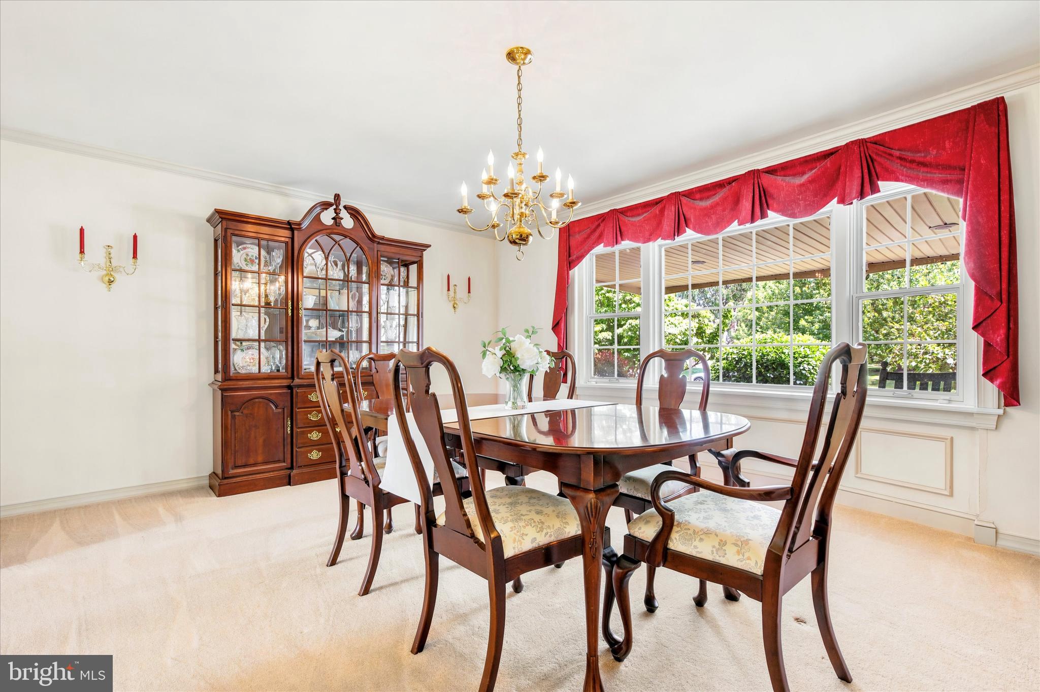 COUNTRY MEADOWS - Residential