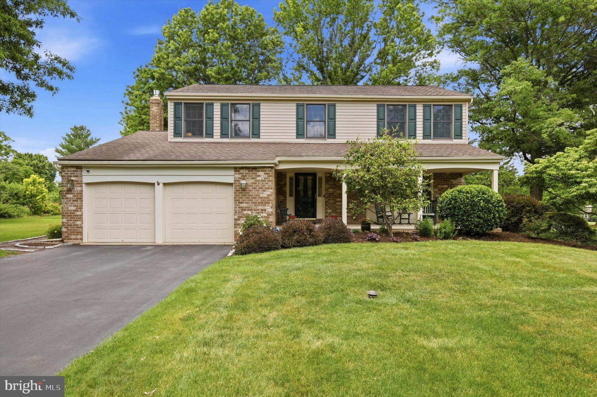 COUNTRY MEADOWS - Residential