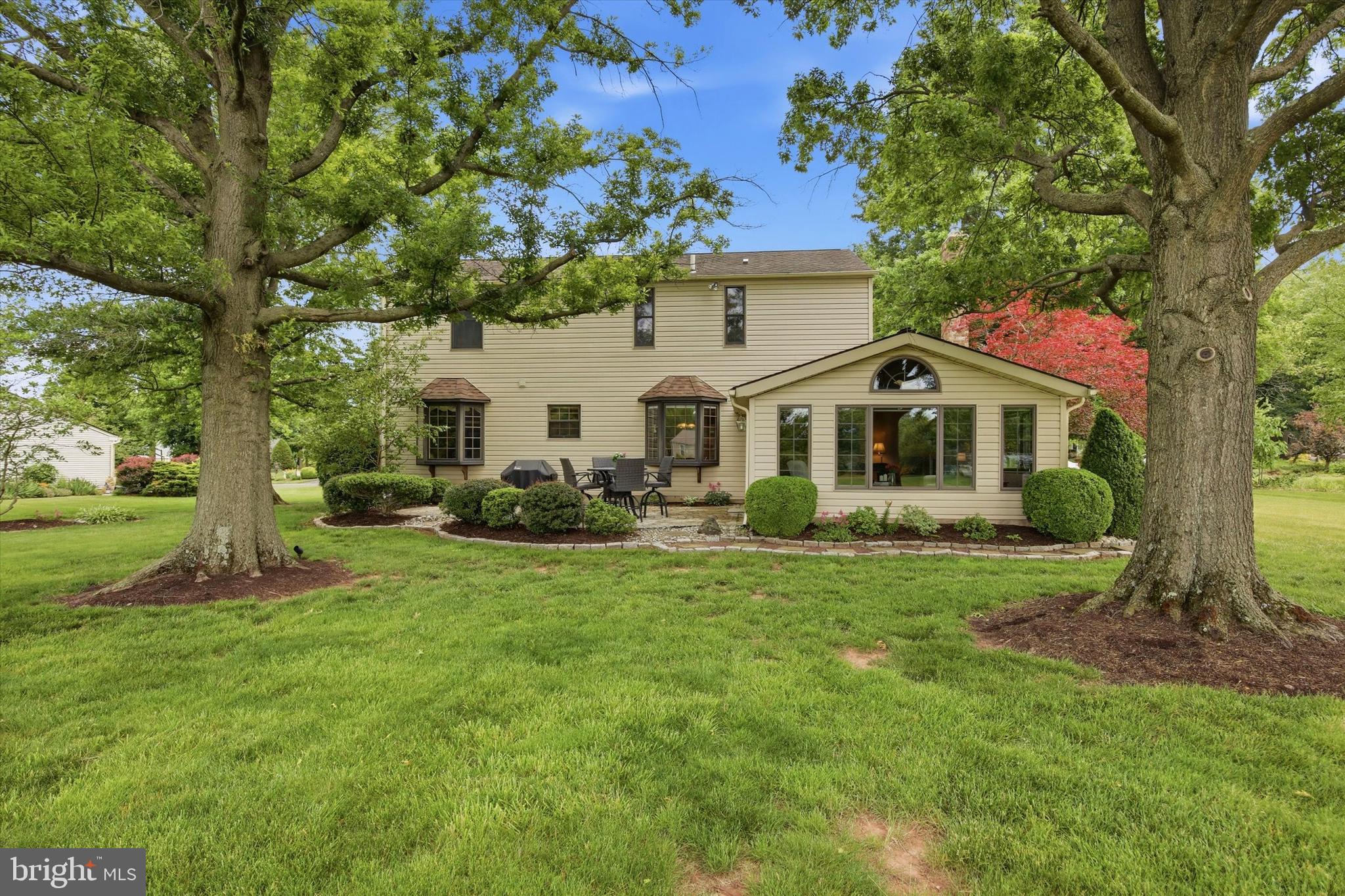 COUNTRY MEADOWS - Residential
