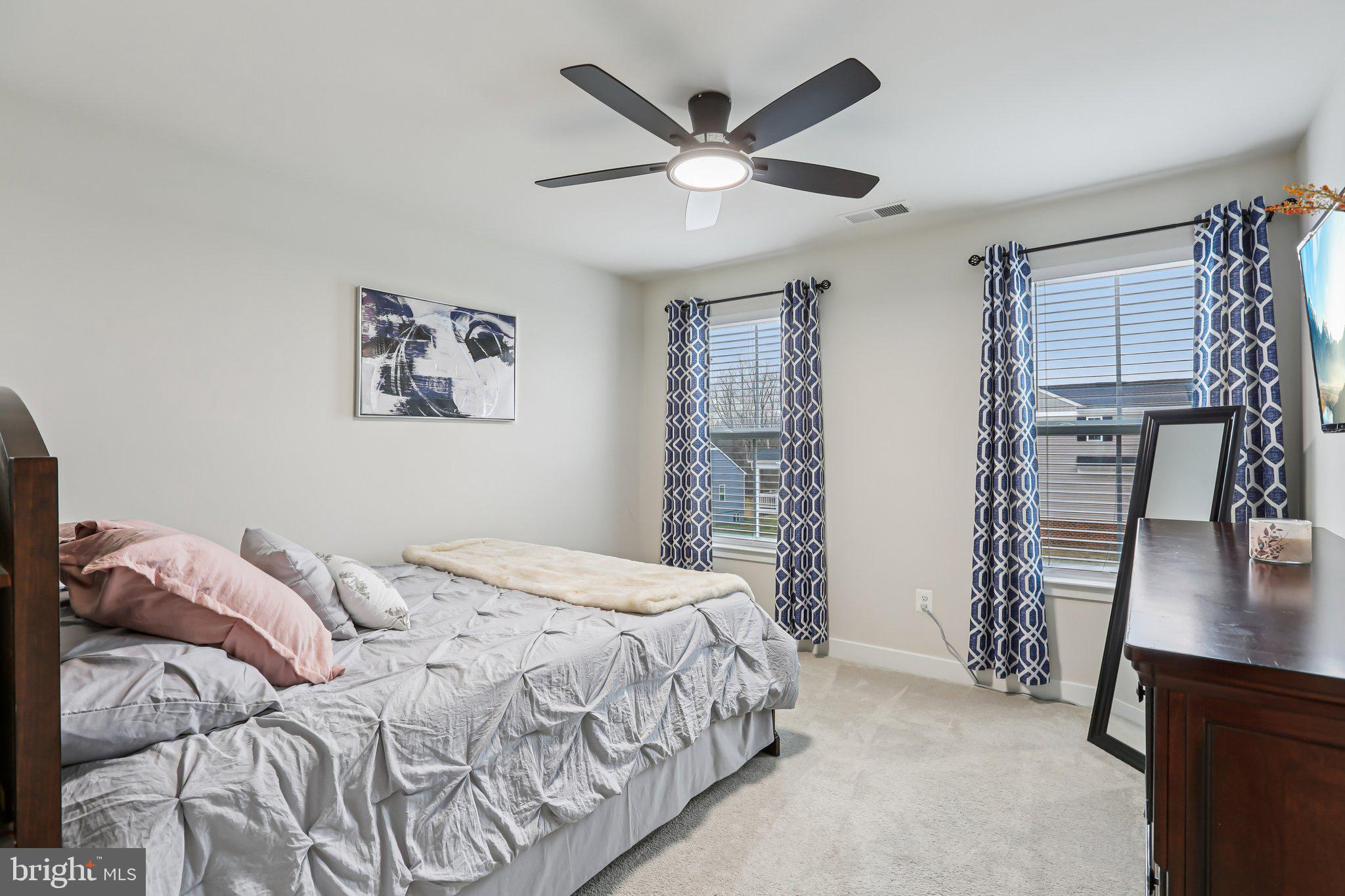 JAMES RUN TOWNHOMES - Residential