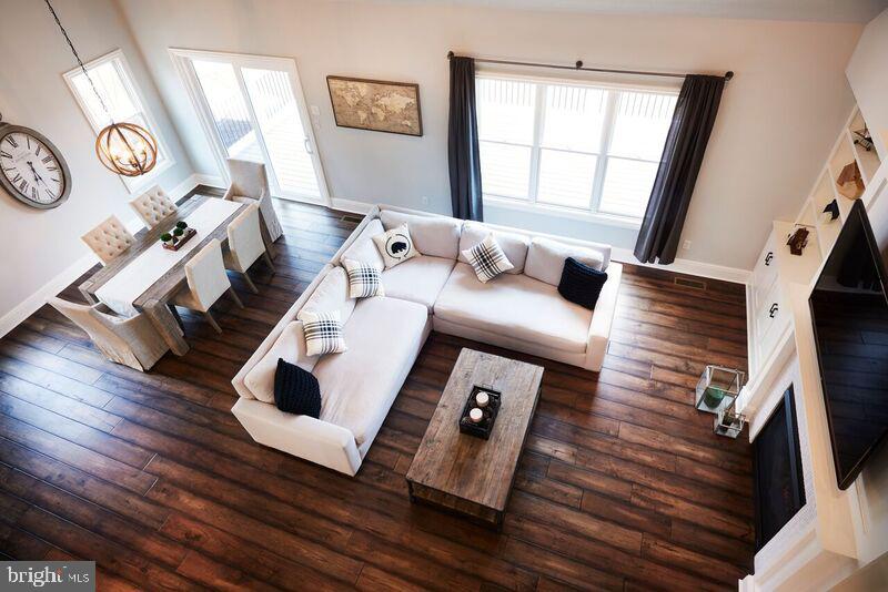 CEDAR VIEW - Residential