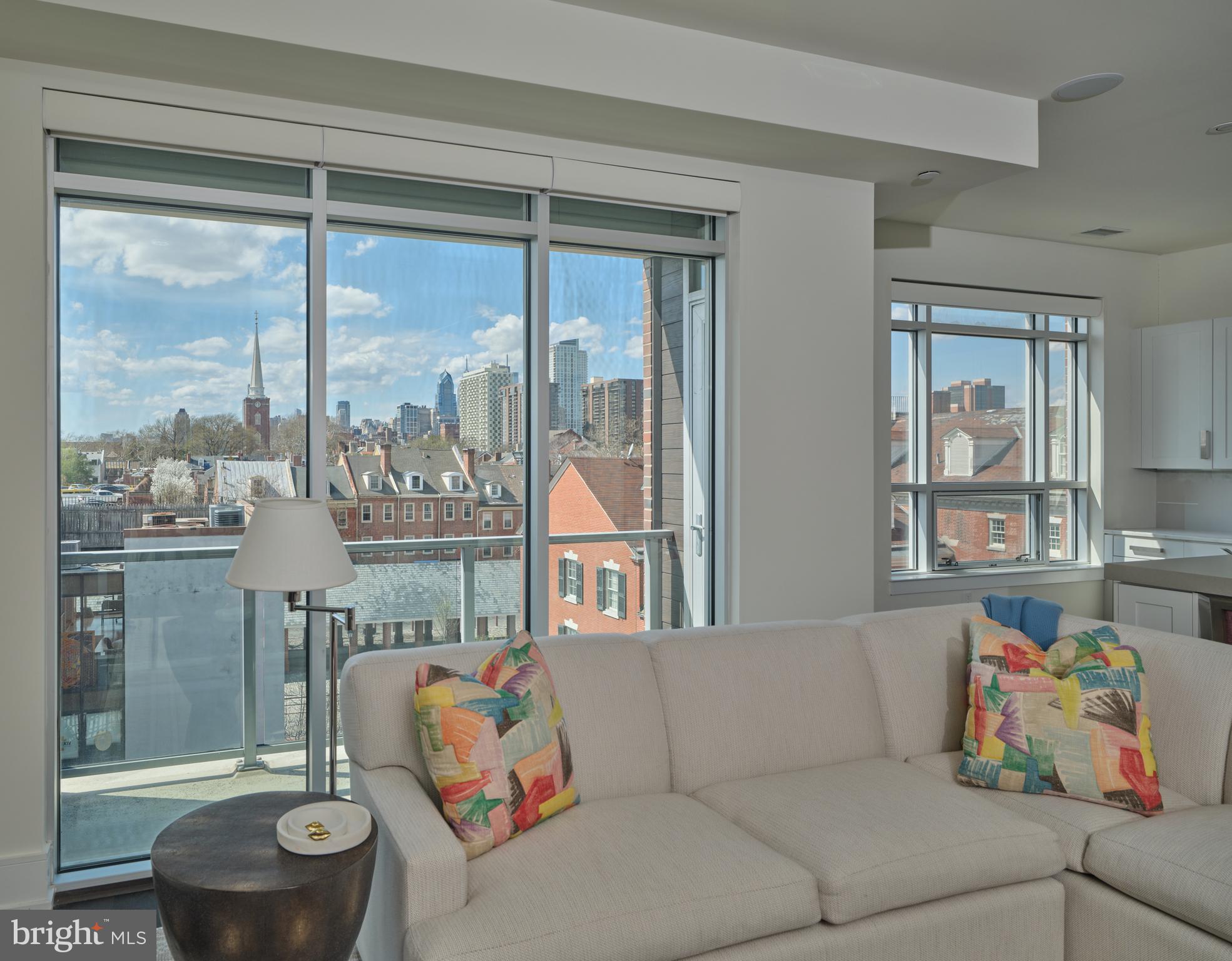 SOCIETY HILL - Residential