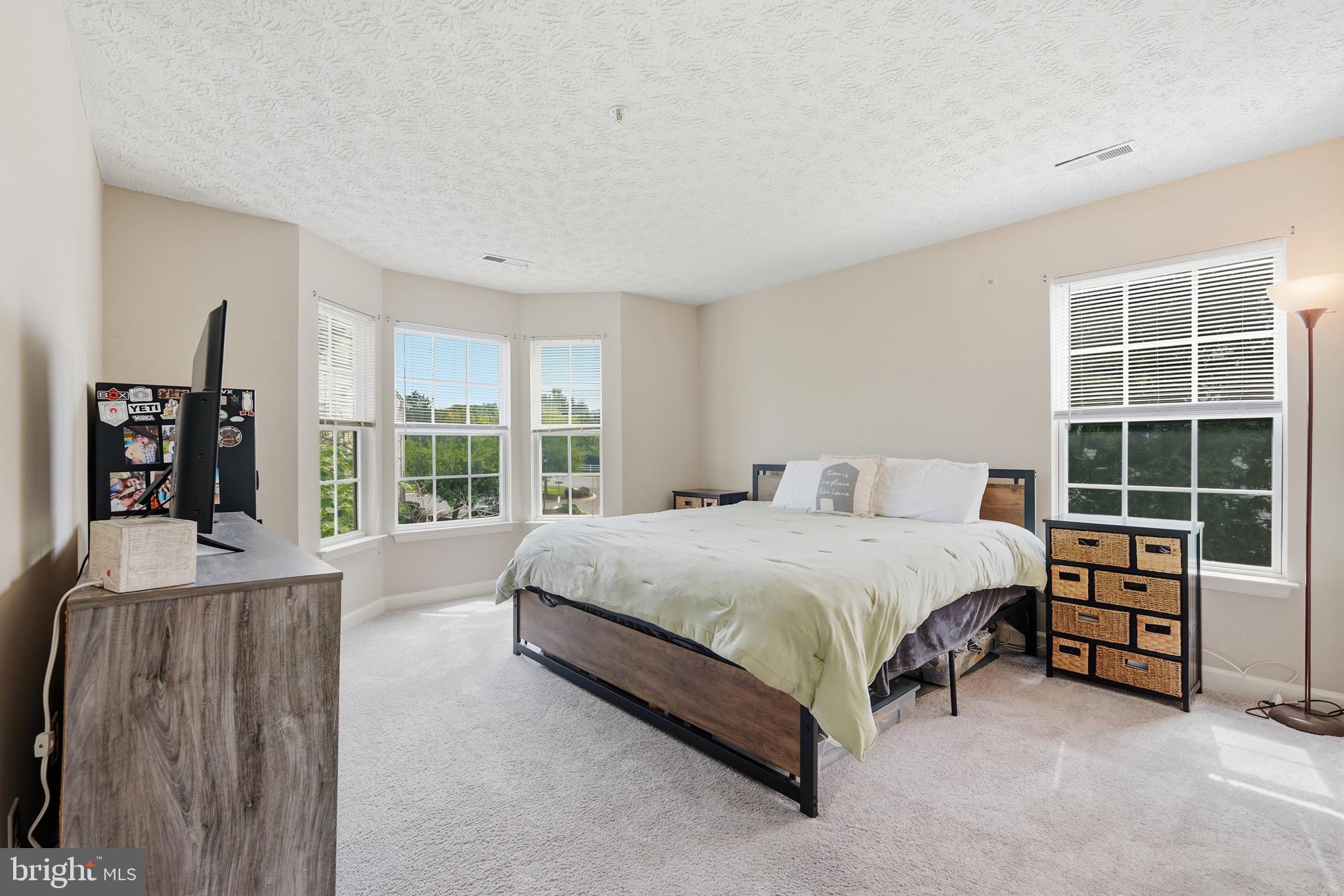 SPRING RIDGE - Residential