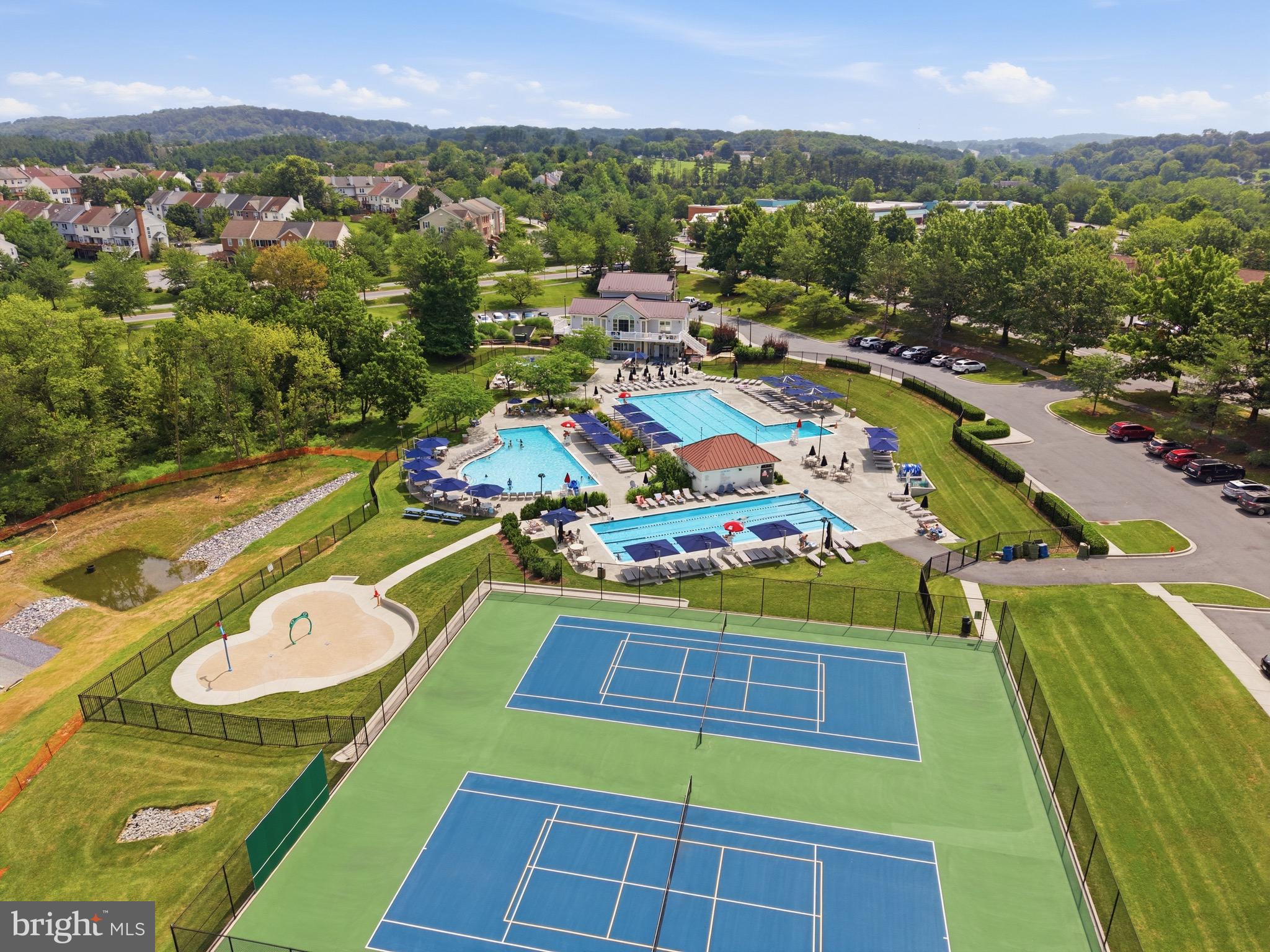 SPRING RIDGE - Residential