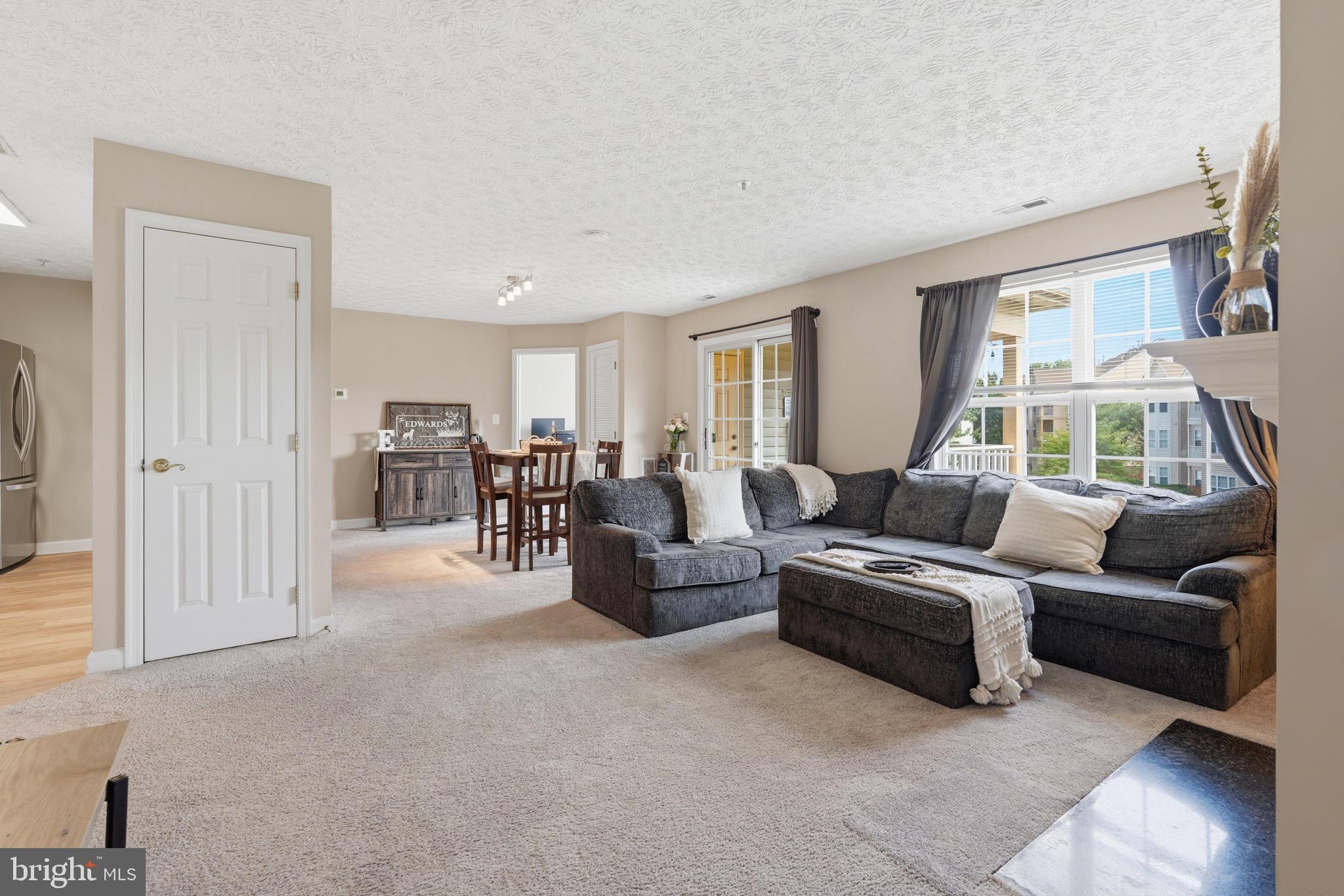 SPRING RIDGE - Residential