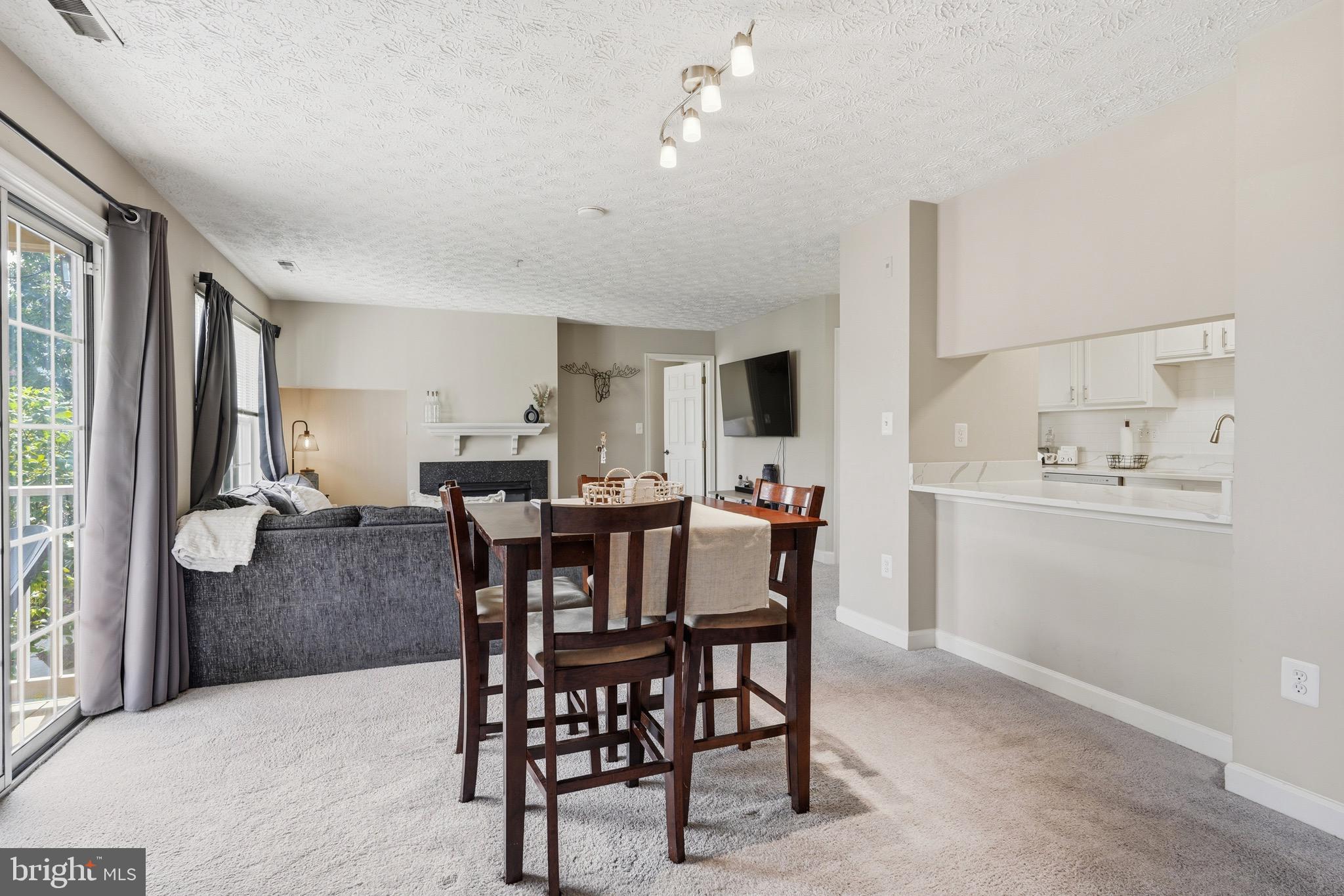 SPRING RIDGE - Residential