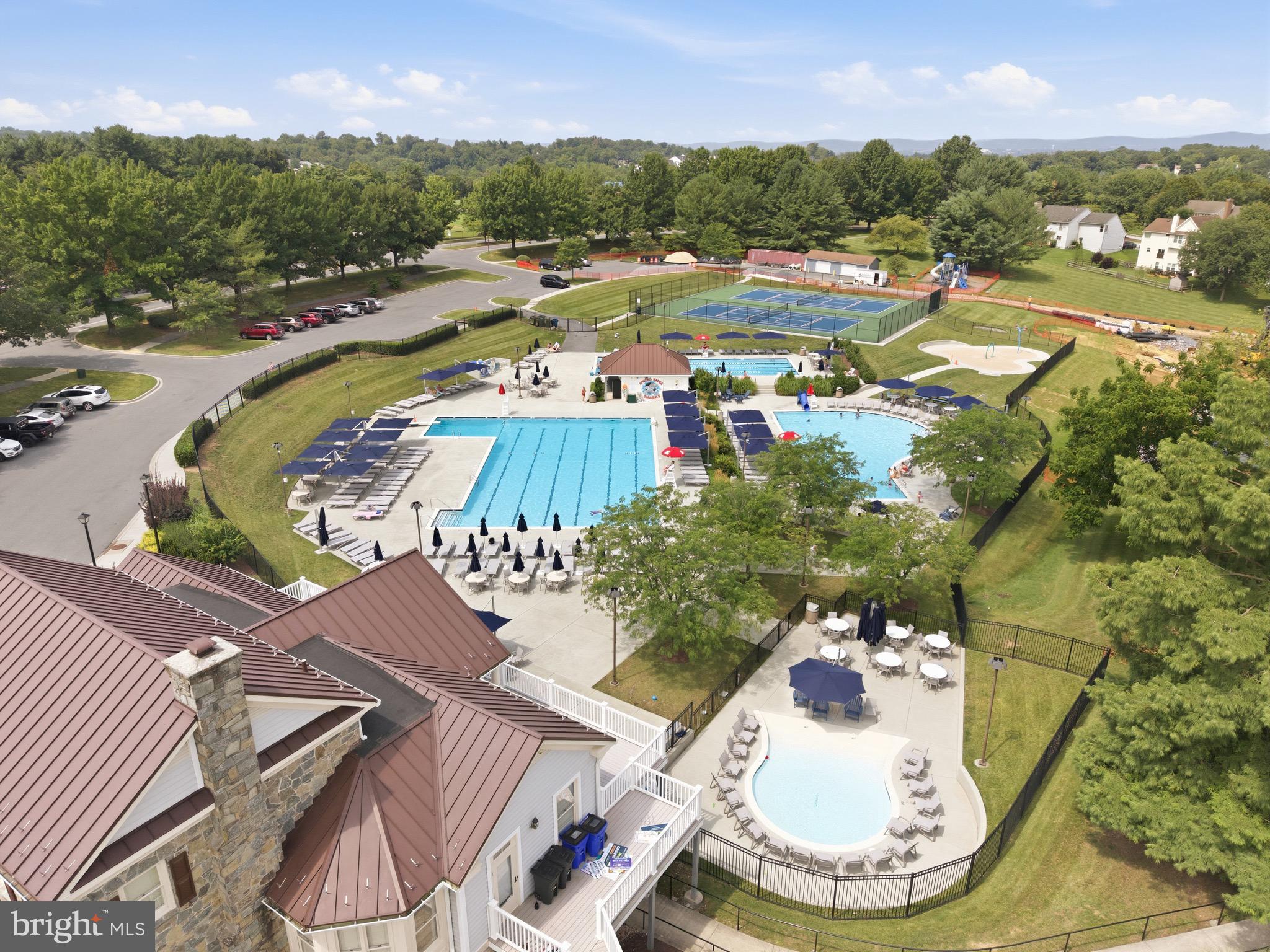 SPRING RIDGE - Residential