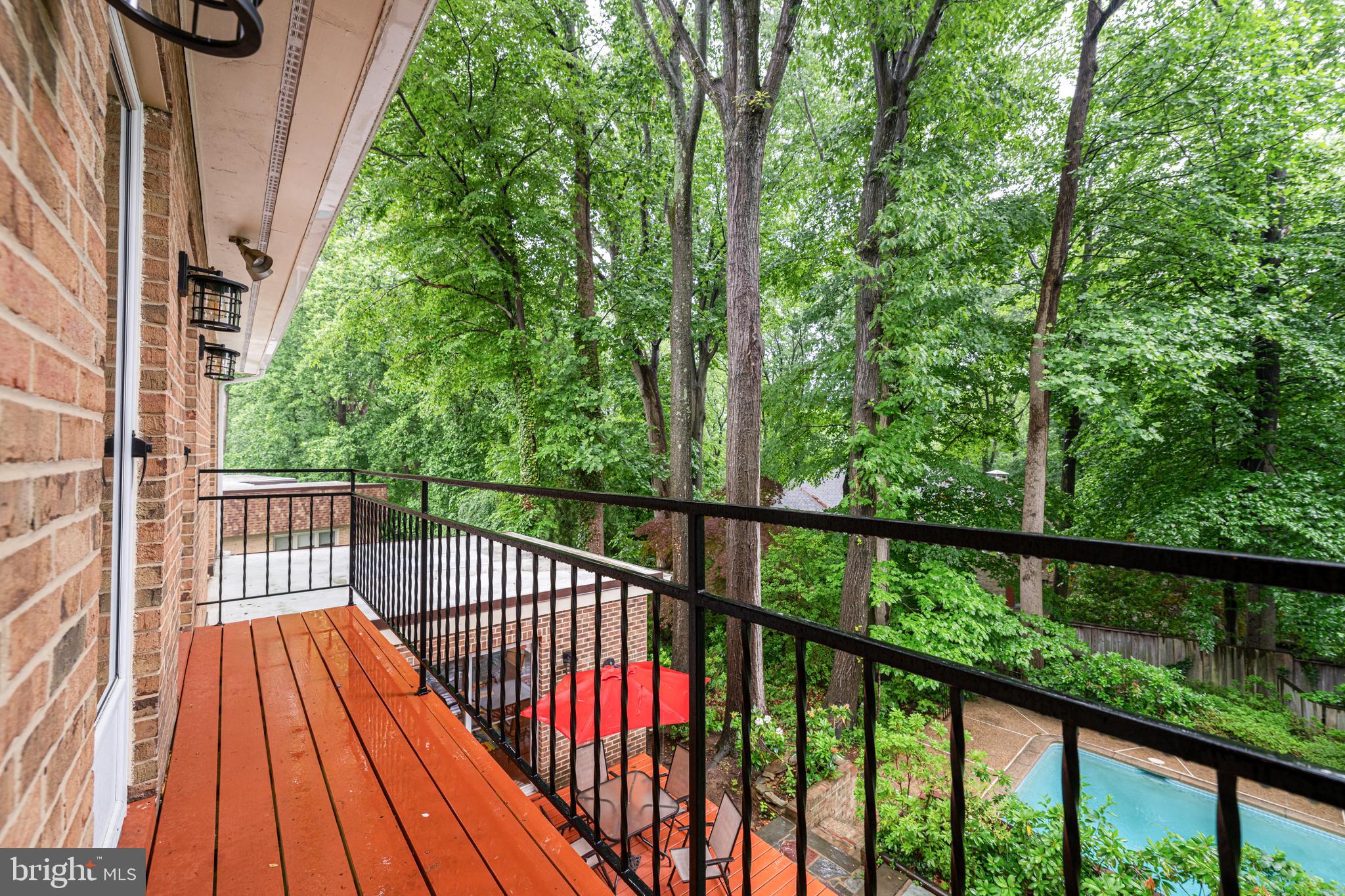 CHAIN BRIDGE FOREST - Residential