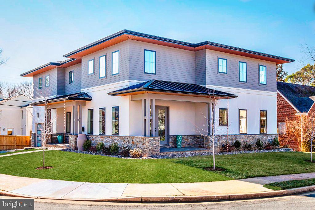 BERKSHIRE OAKWOOD - Residential