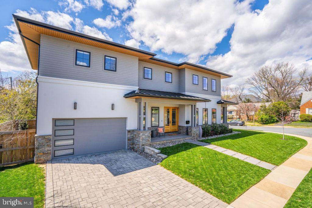 BERKSHIRE OAKWOOD - Residential