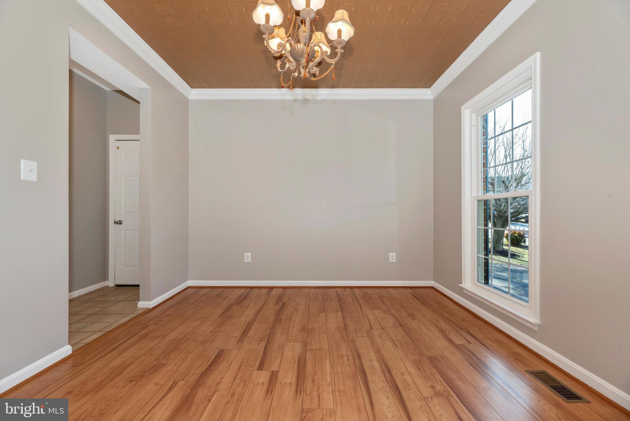 EDGEWOOD - Residential