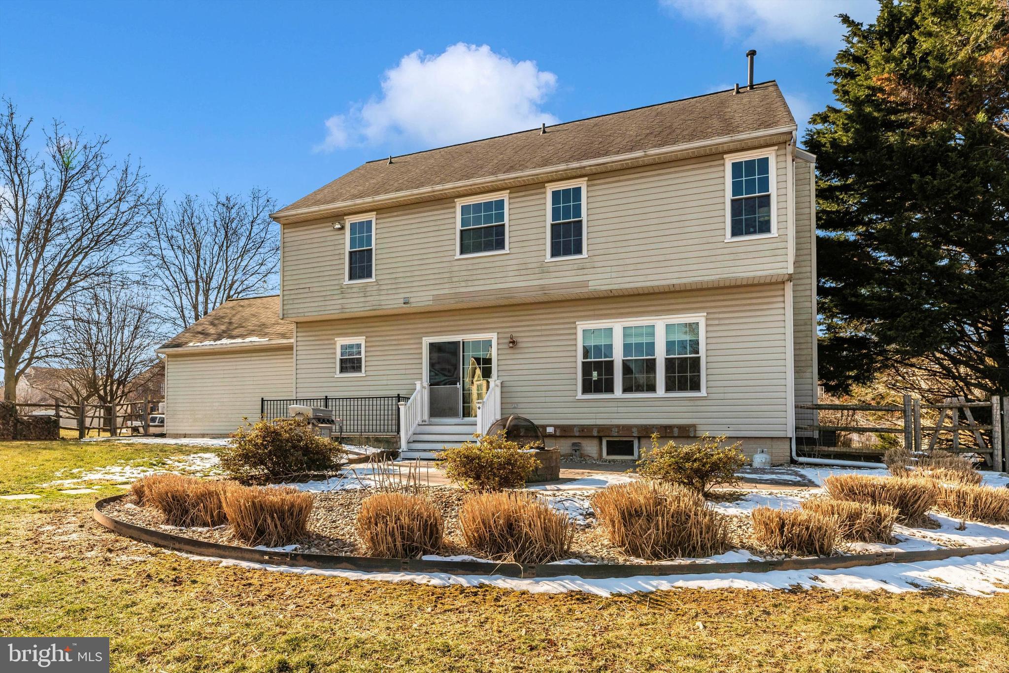 EDGEWOOD - Residential