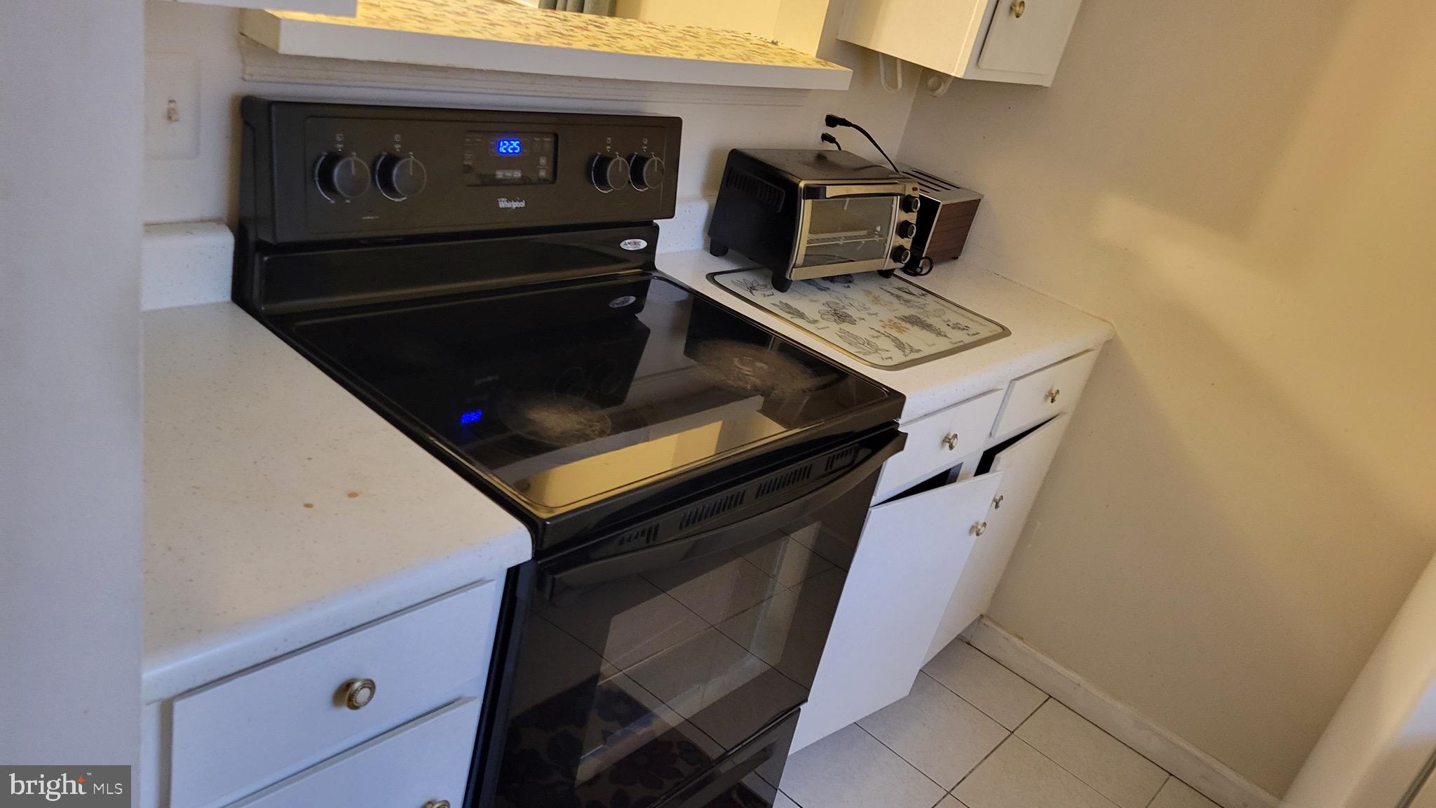 TERRACE TOWNE HOMES OF GUNSTON - Residential Lease