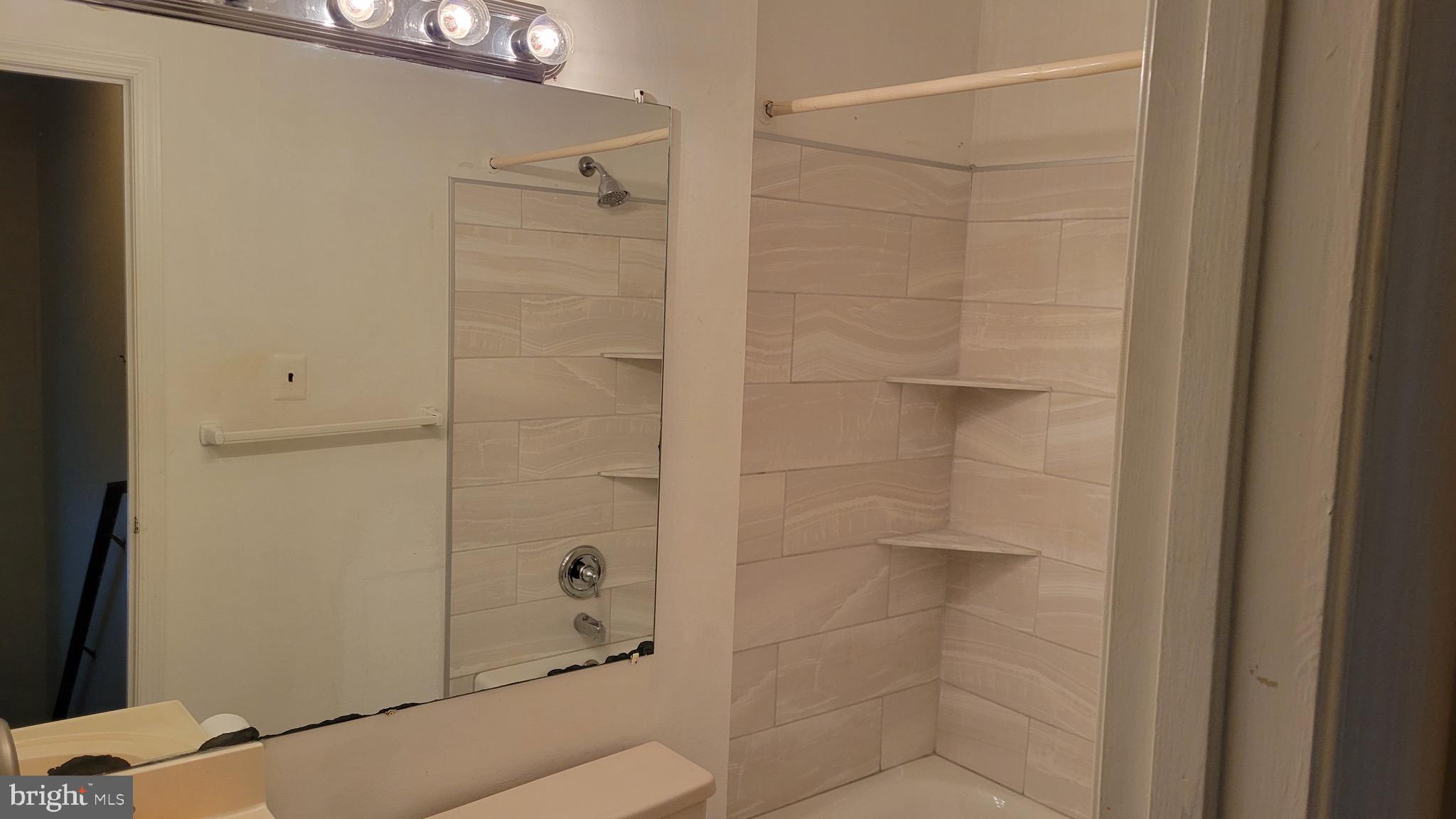 TERRACE TOWNE HOMES OF GUNSTON - Residential Lease