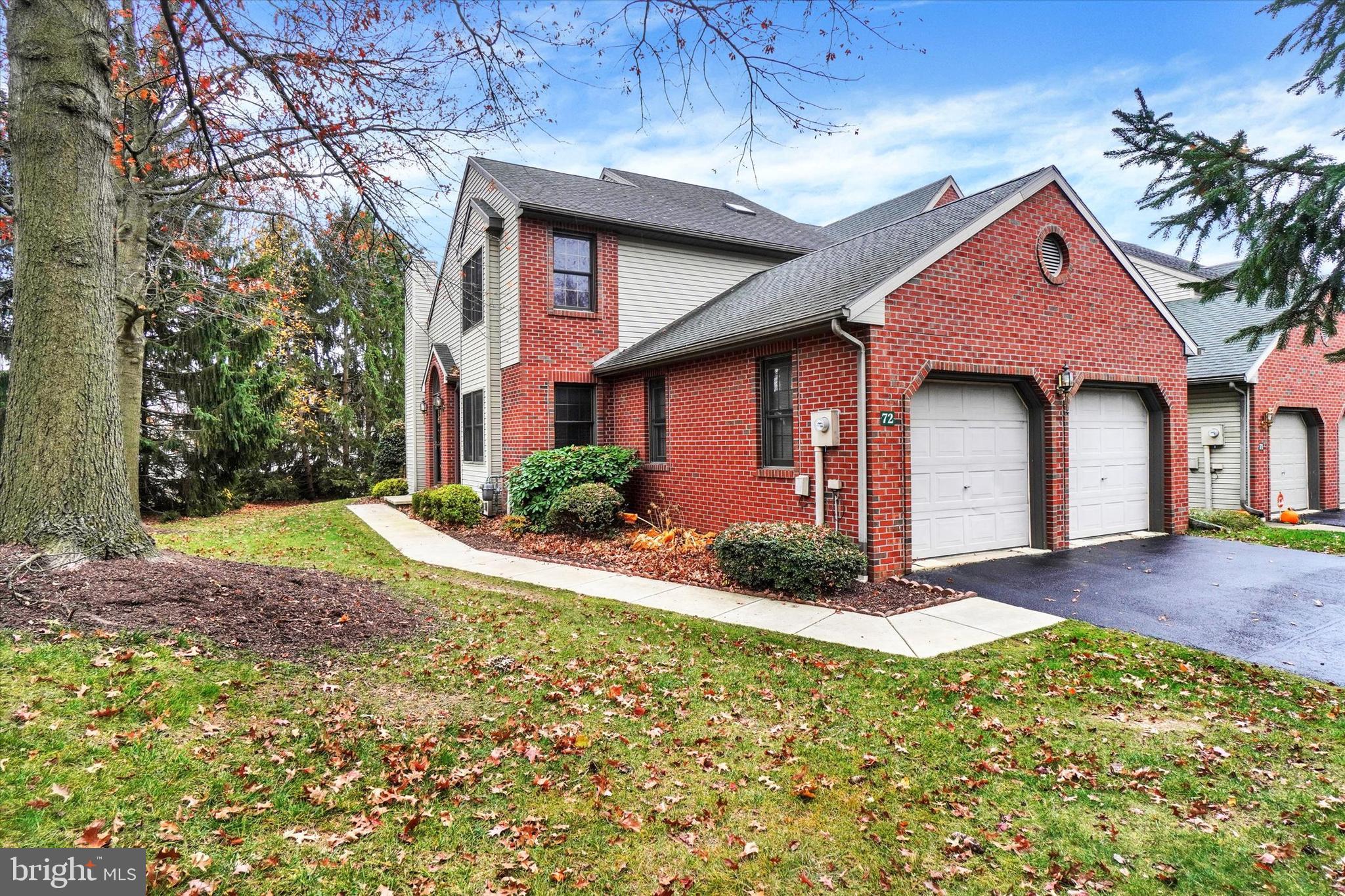 AVALONG PLACE - Residential