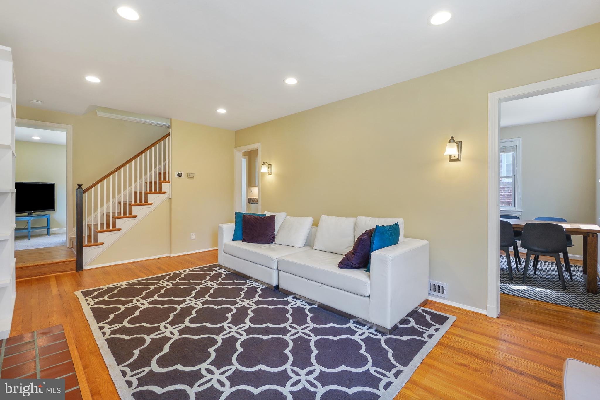 KENSINGTON VIEW - Residential