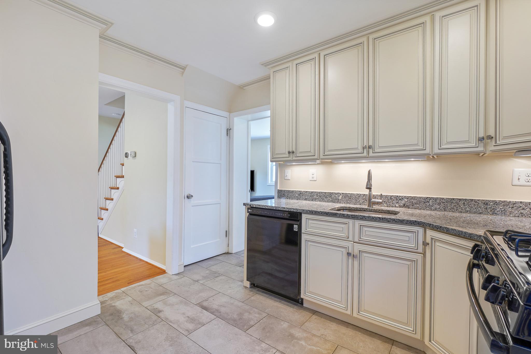 KENSINGTON VIEW - Residential