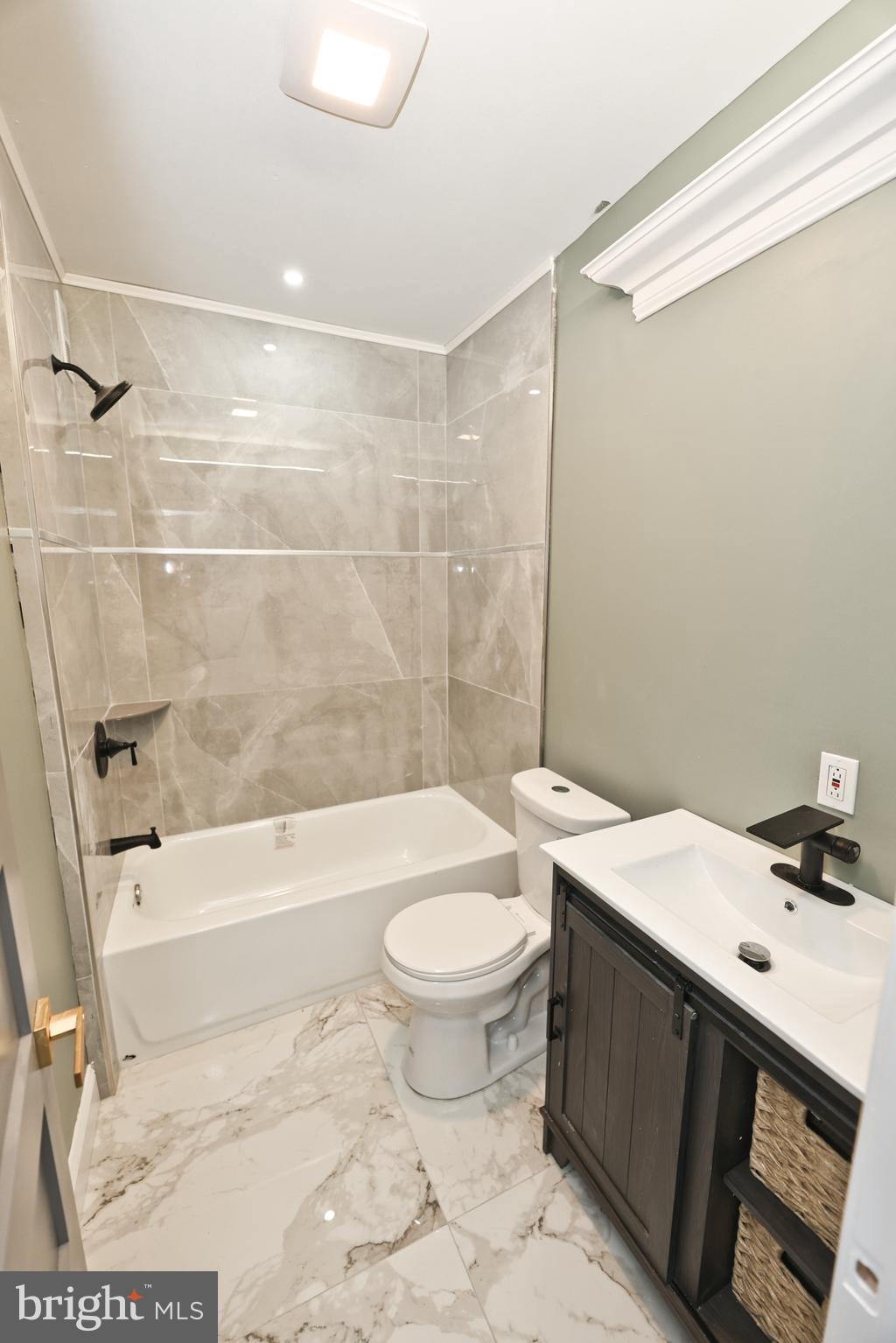 COBBS CREEK - Residential