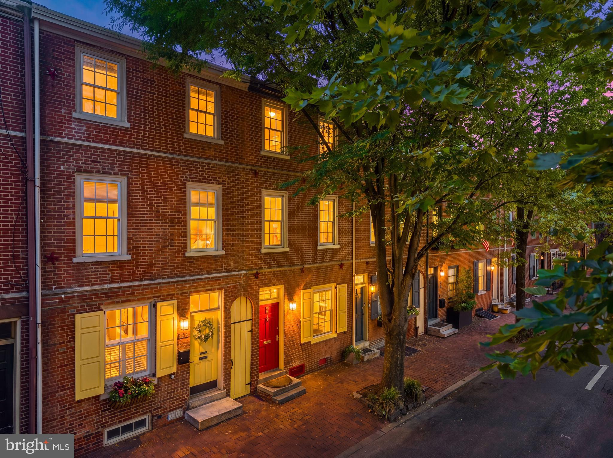 SOCIETY HILL - Residential
