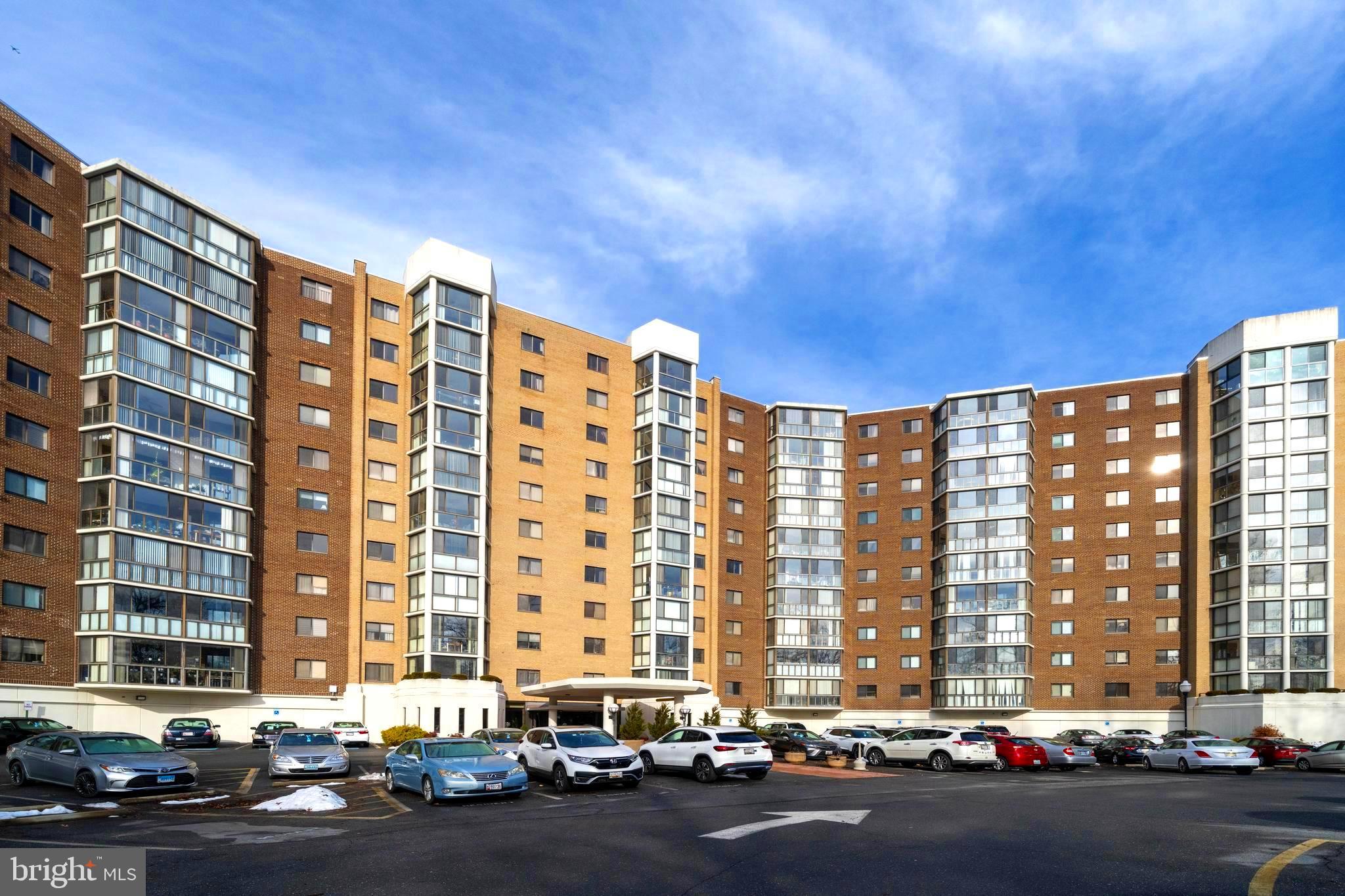 GREENS AT LEISURE WORLD - Residential