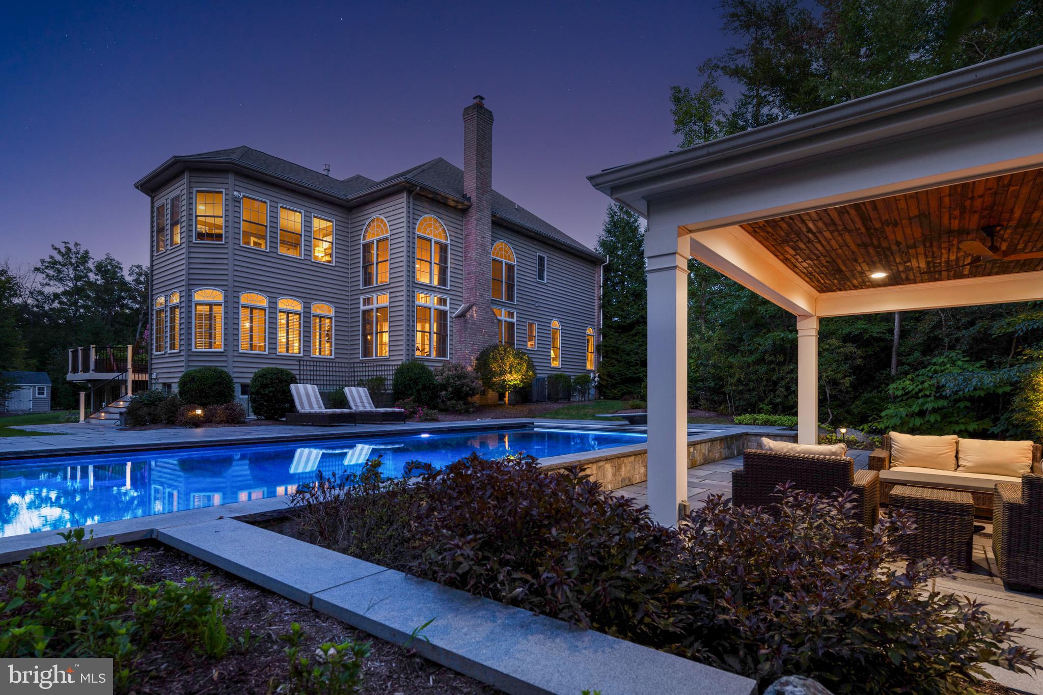 RIVER CREEK - Residential