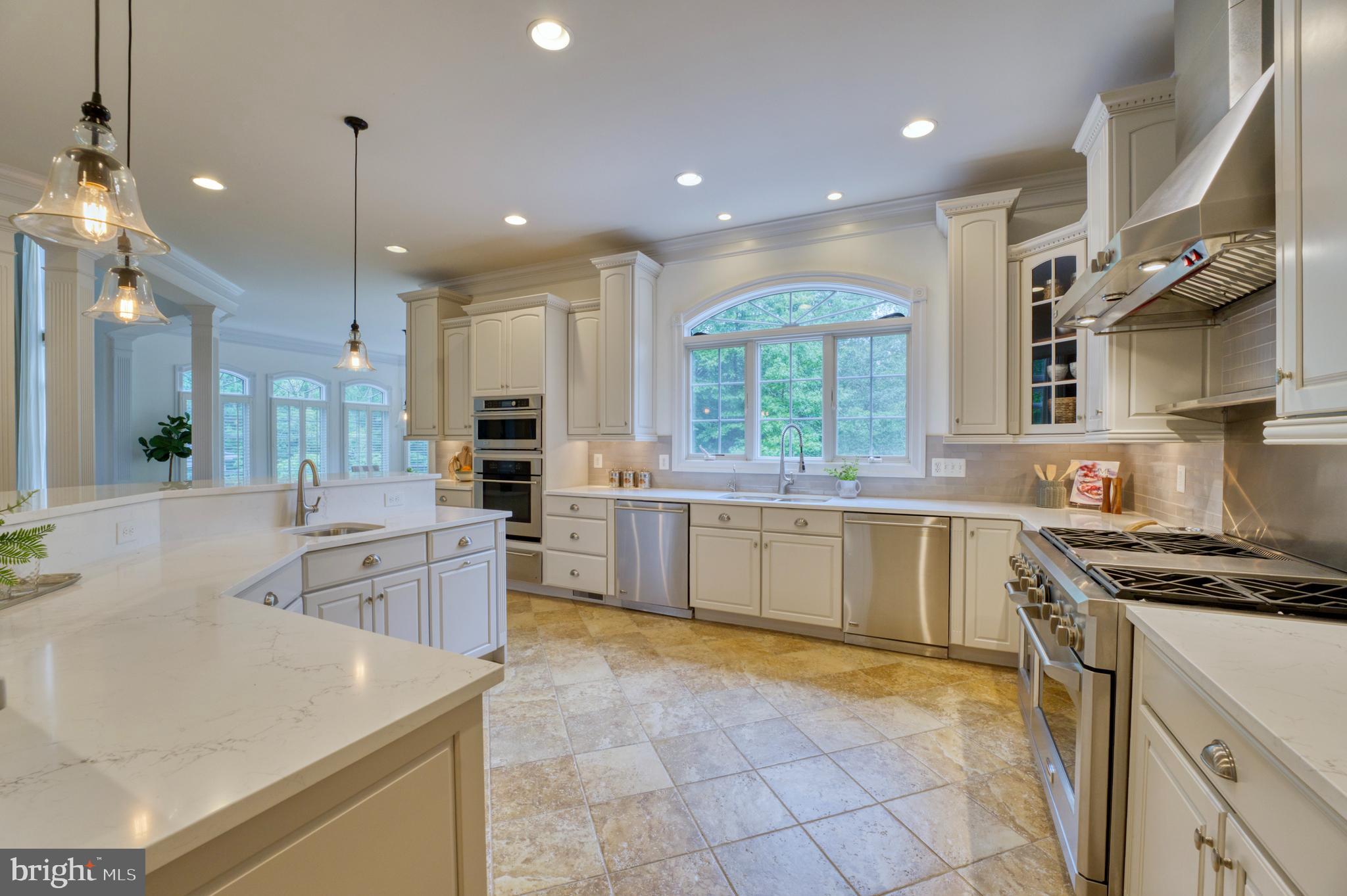 RIVER CREEK - Residential