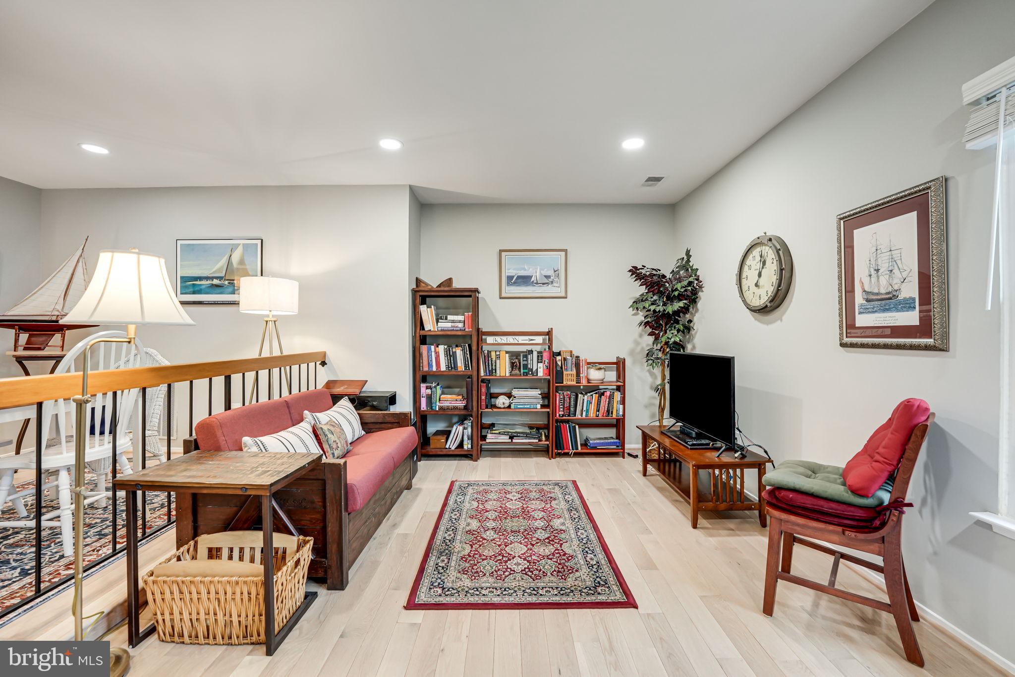 OAKWOOD COMMONS AT BURKE - Residential