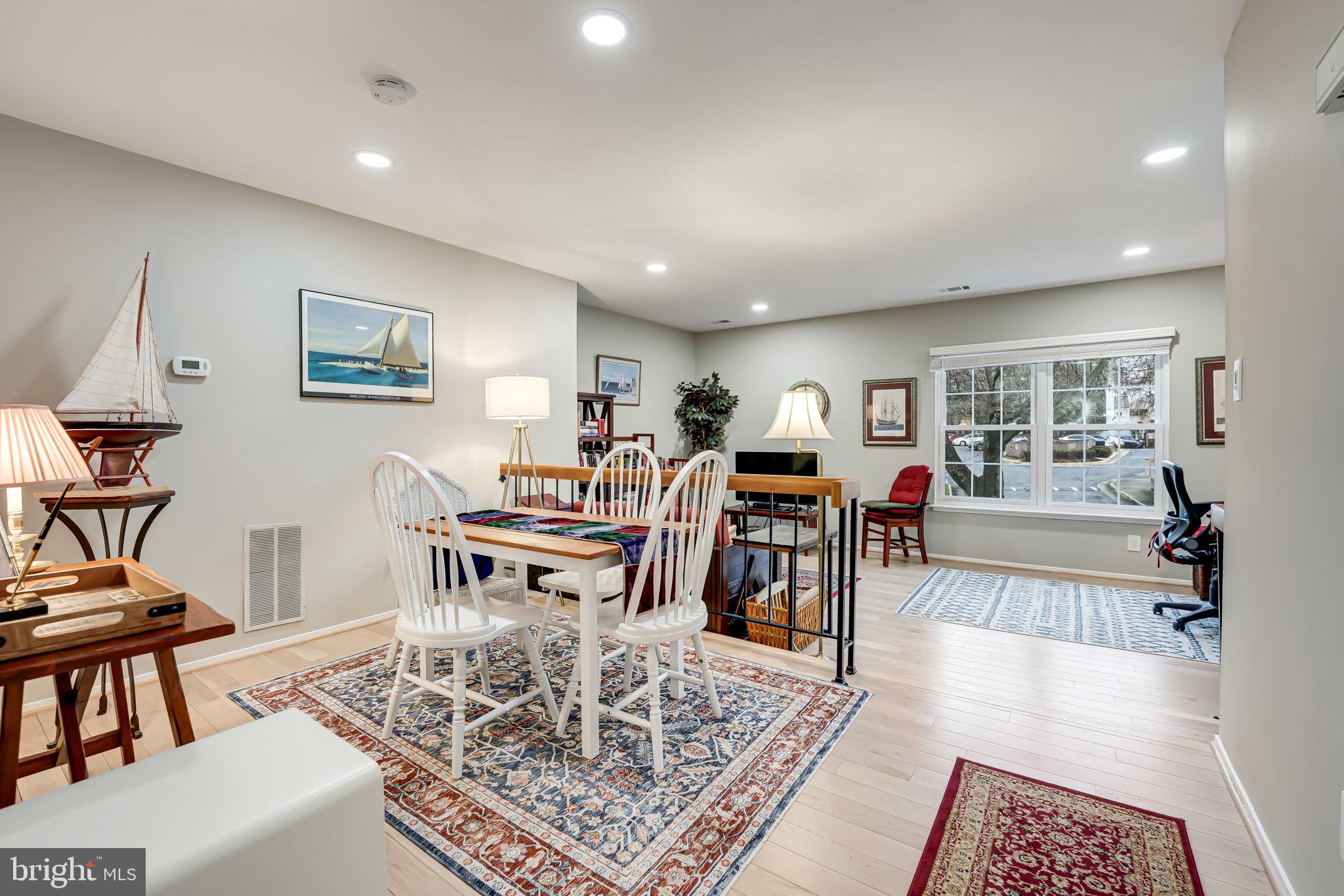 OAKWOOD COMMONS AT BURKE - Residential