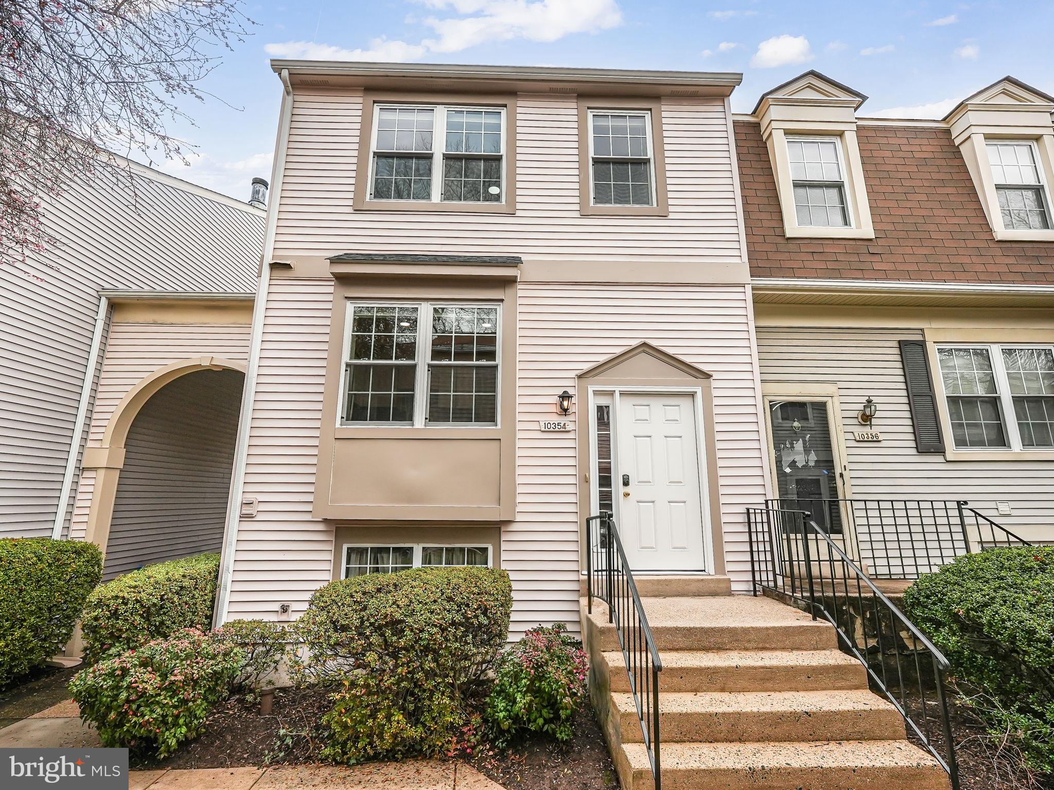 OAKWOOD COMMONS AT BURKE - Residential