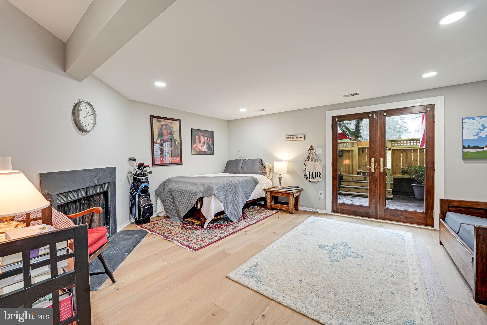 OAKWOOD COMMONS AT BURKE - Residential