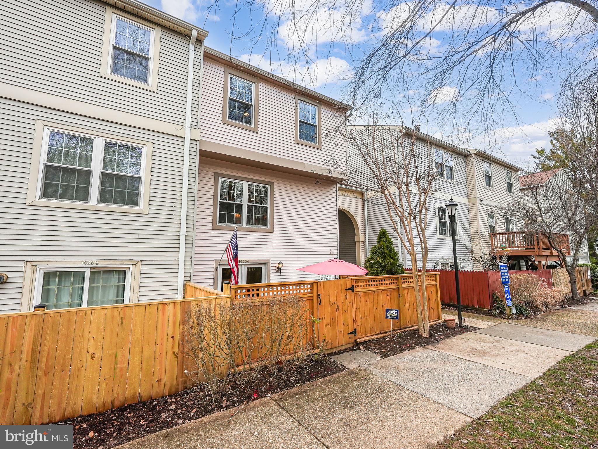 OAKWOOD COMMONS AT BURKE - Residential