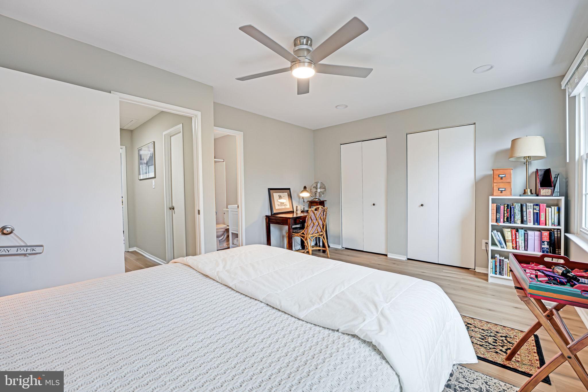 OAKWOOD COMMONS AT BURKE - Residential