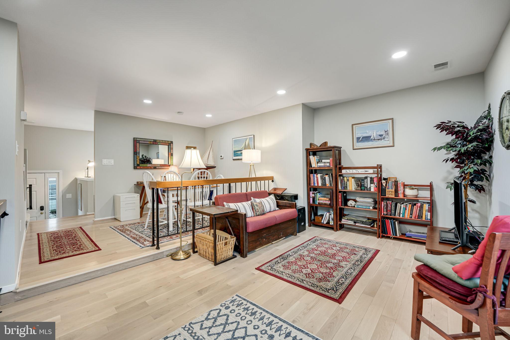 OAKWOOD COMMONS AT BURKE - Residential