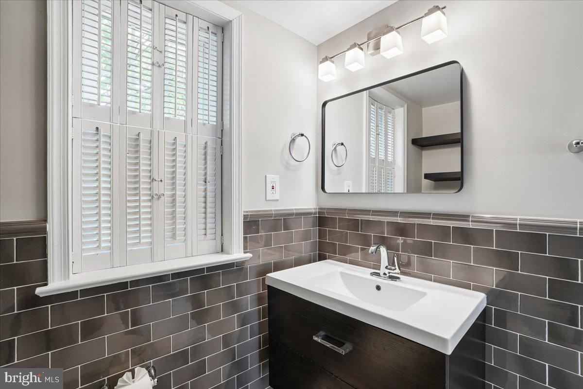 ROCK CREEK GARDENS - Residential
