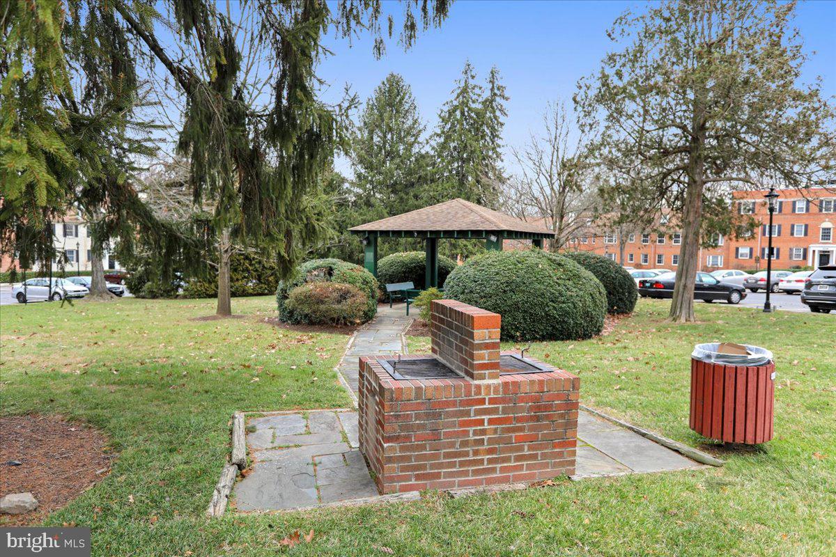 ROCK CREEK GARDENS - Residential
