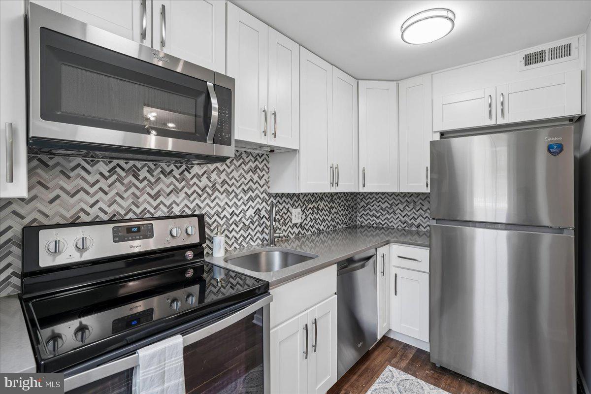 ROCK CREEK GARDENS - Residential