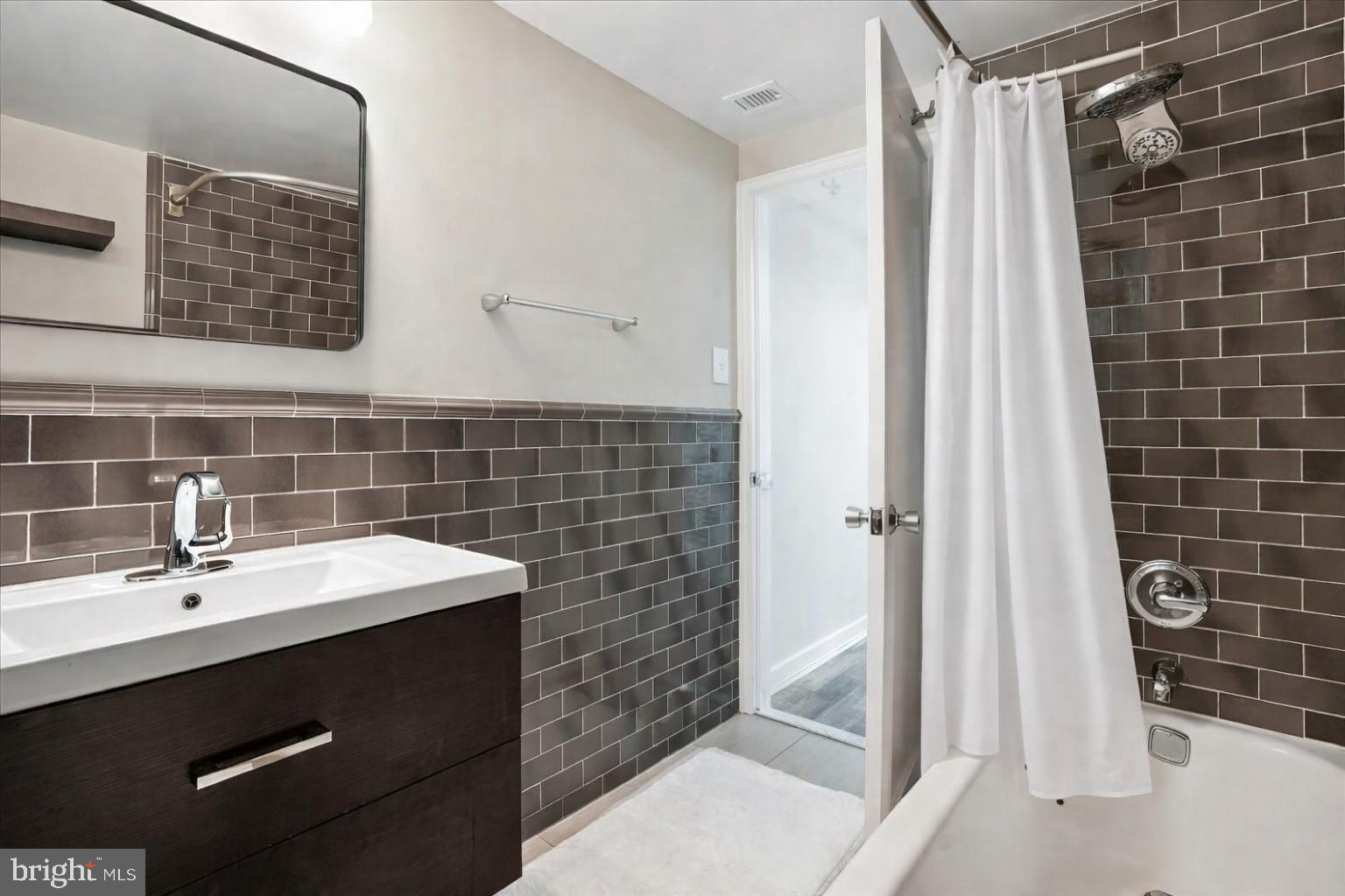 ROCK CREEK GARDENS - Residential