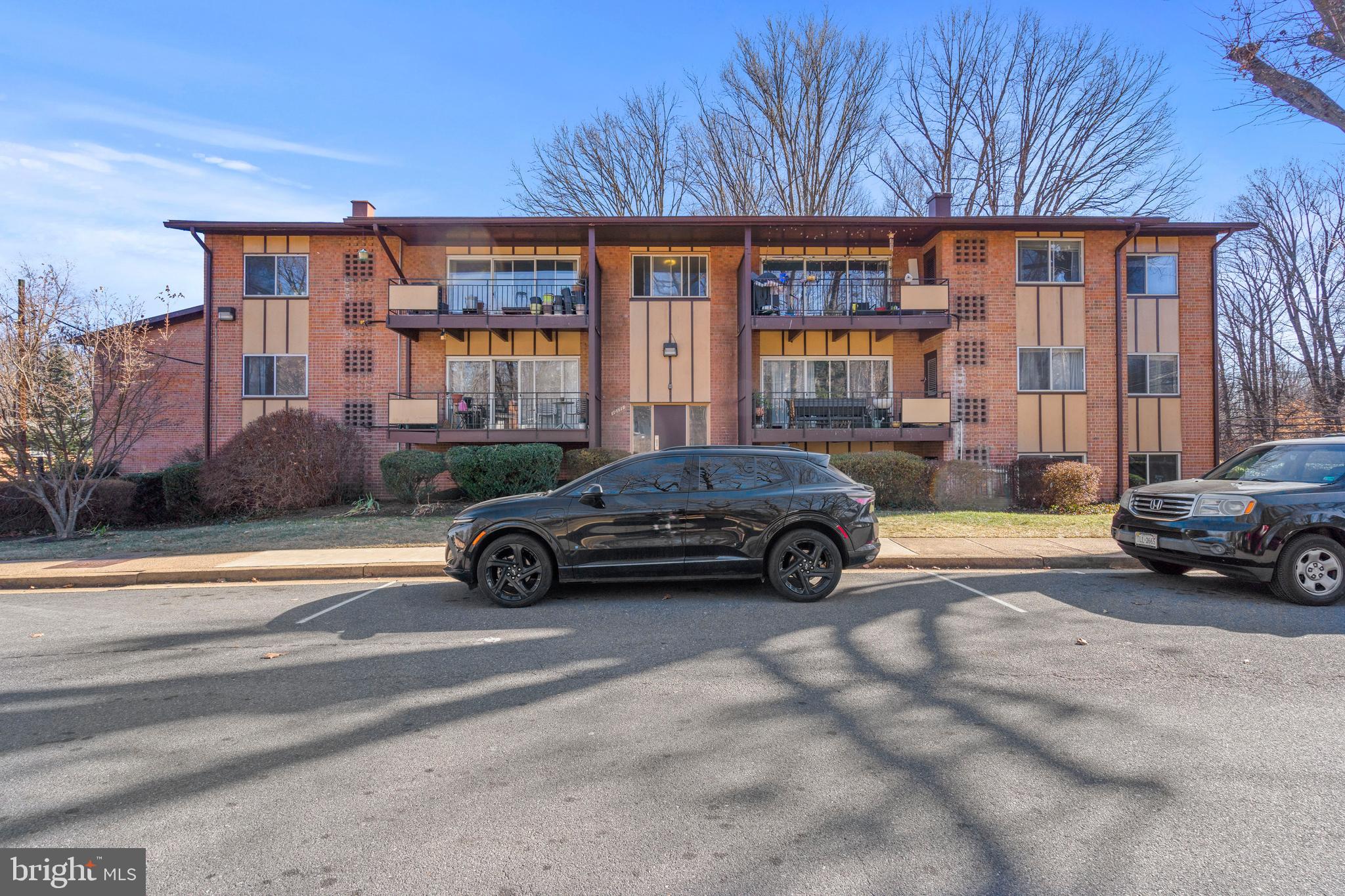 MOSBY WOODS GARDEN - Residential