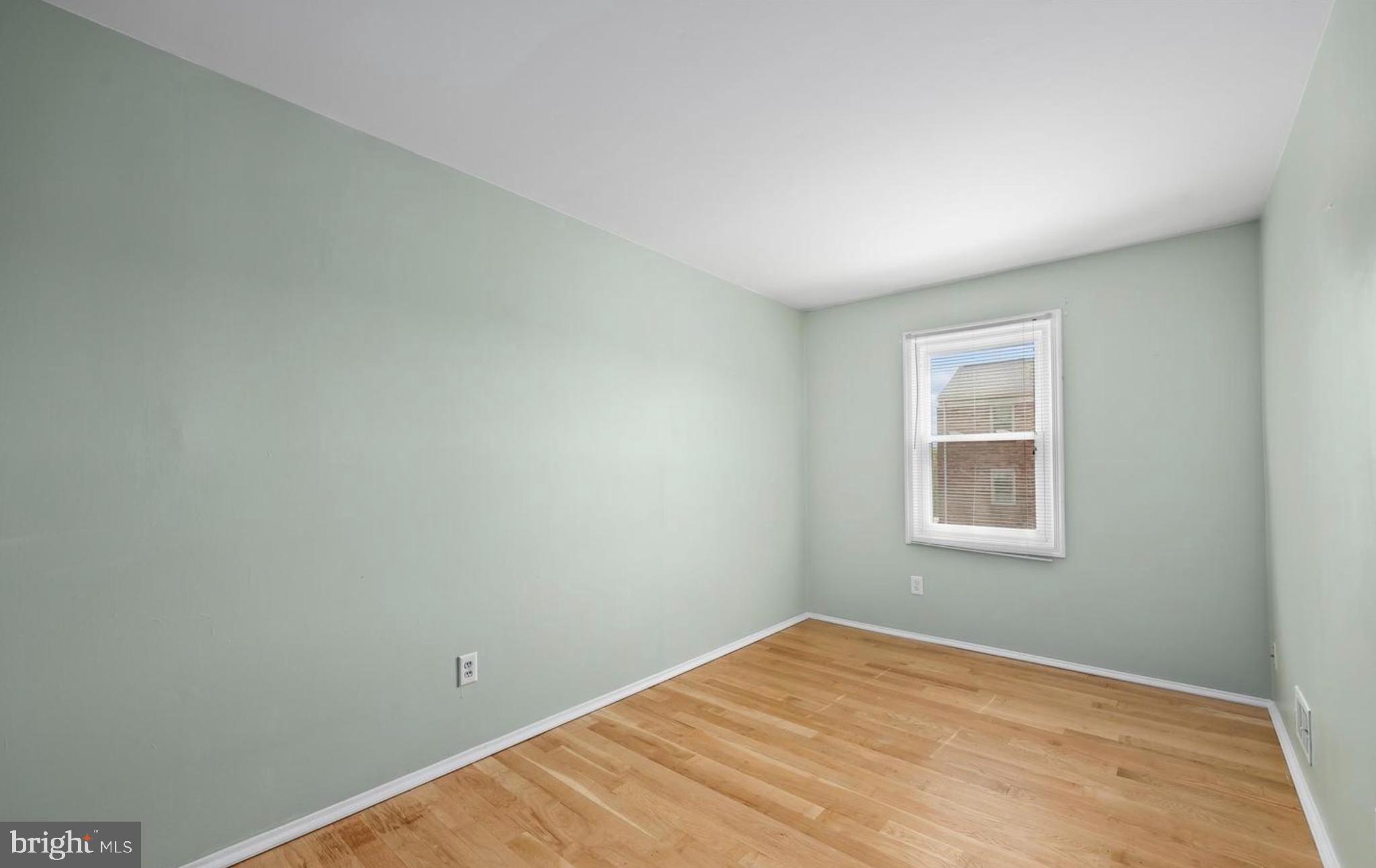 GEORGETOWN  VILLAGE - Residential Lease